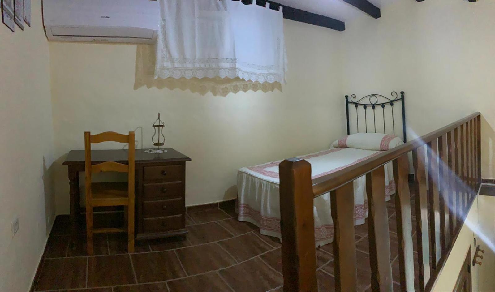 Triple Room with Private Bathroom photo 3
