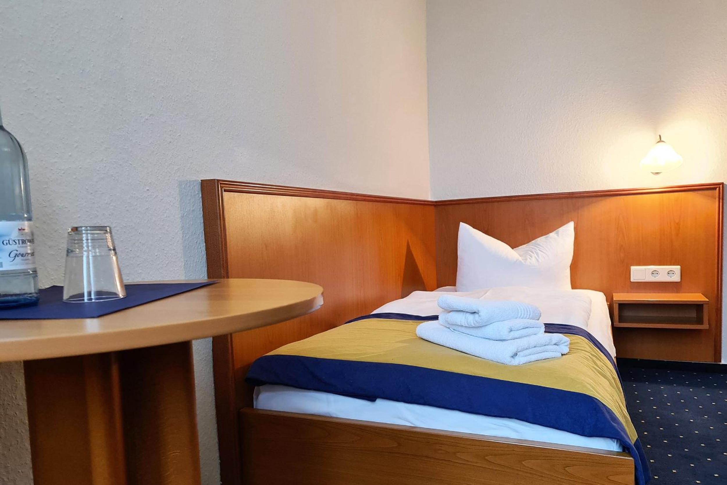 Single Room photo 2