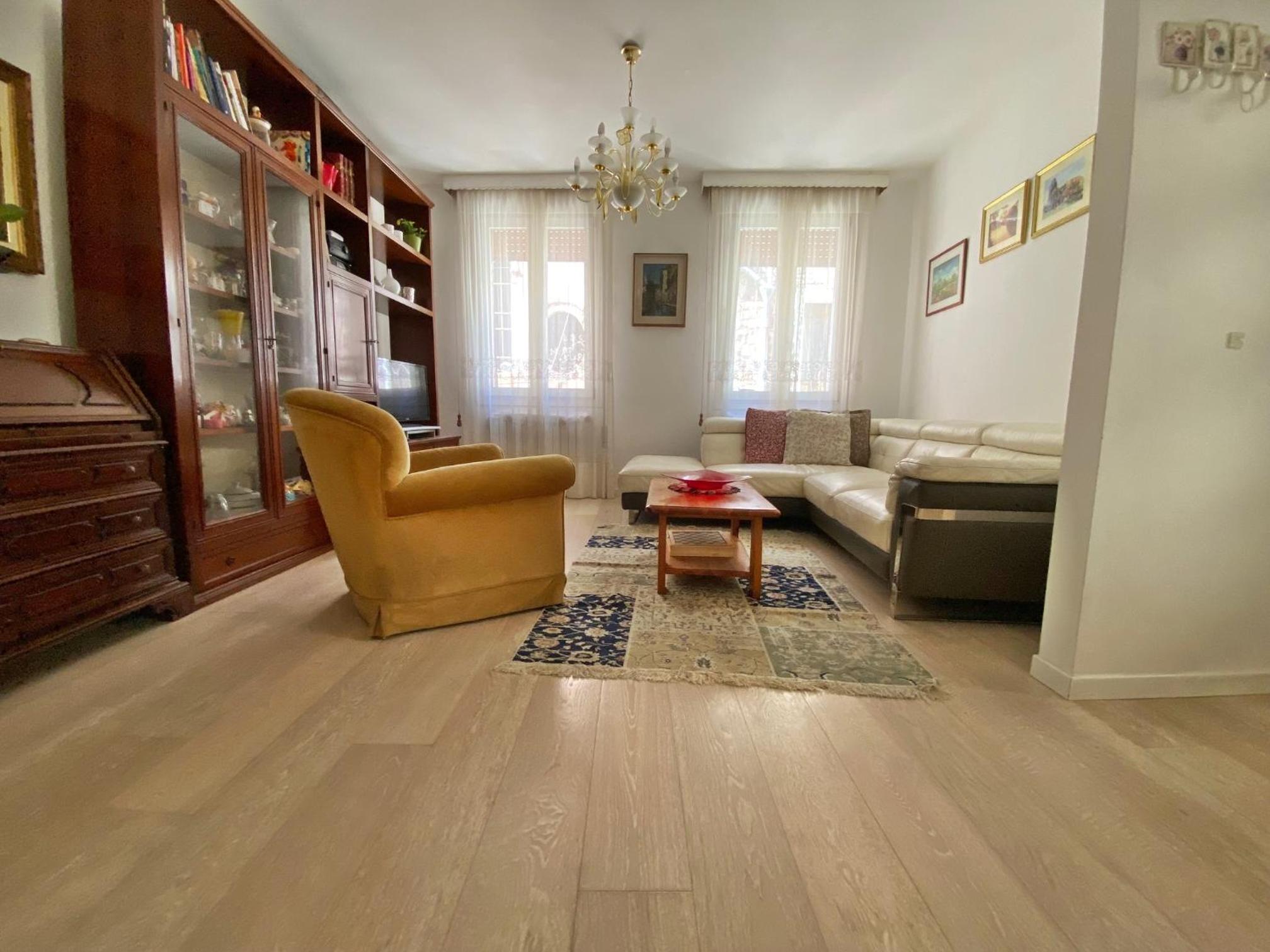 Three-Bedroom Apartment photo 1