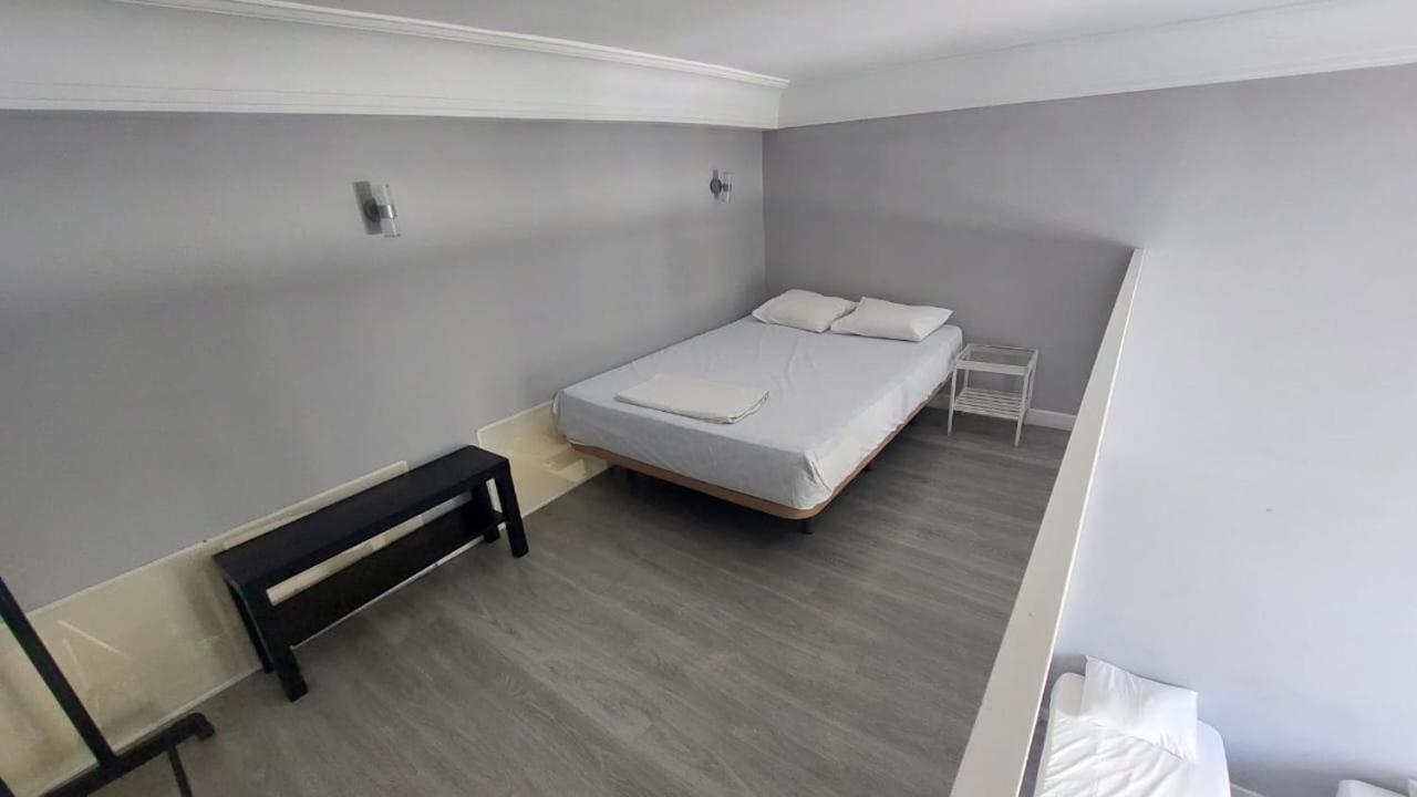 Apartment with Balcony - Photo 11