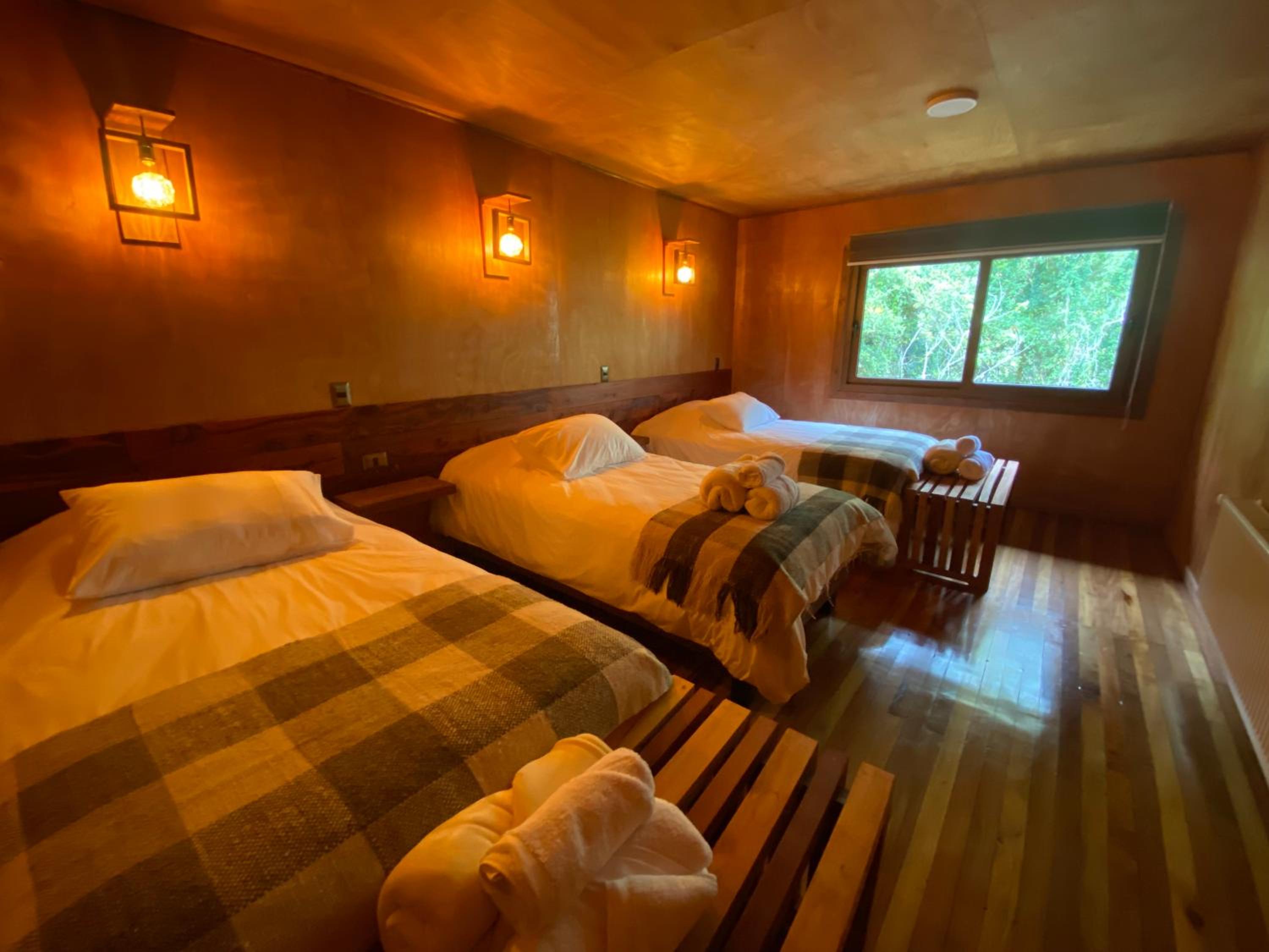 Triple Room with Private Bathroom photo 1