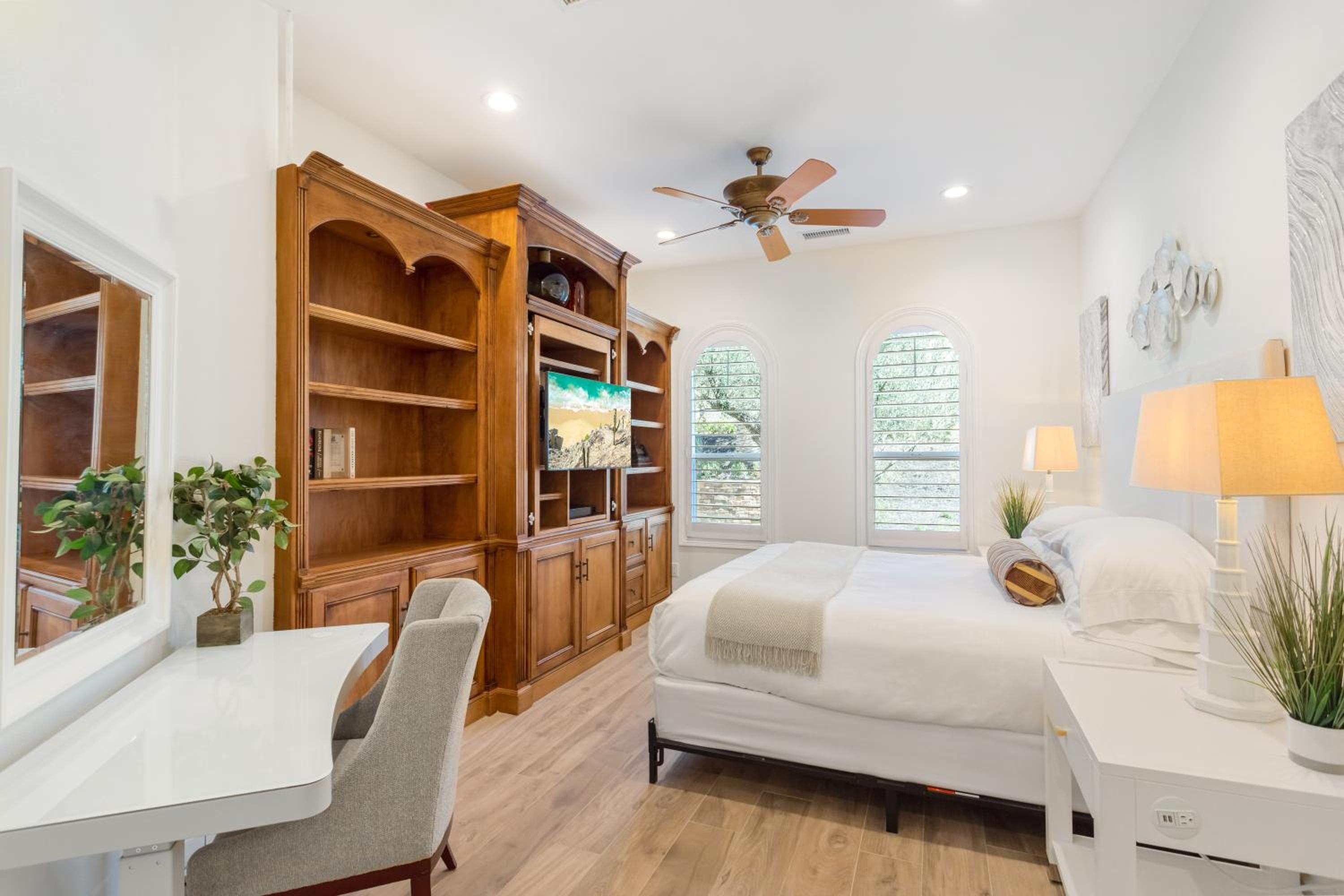 Deluxe Junior Suite - Photo 1