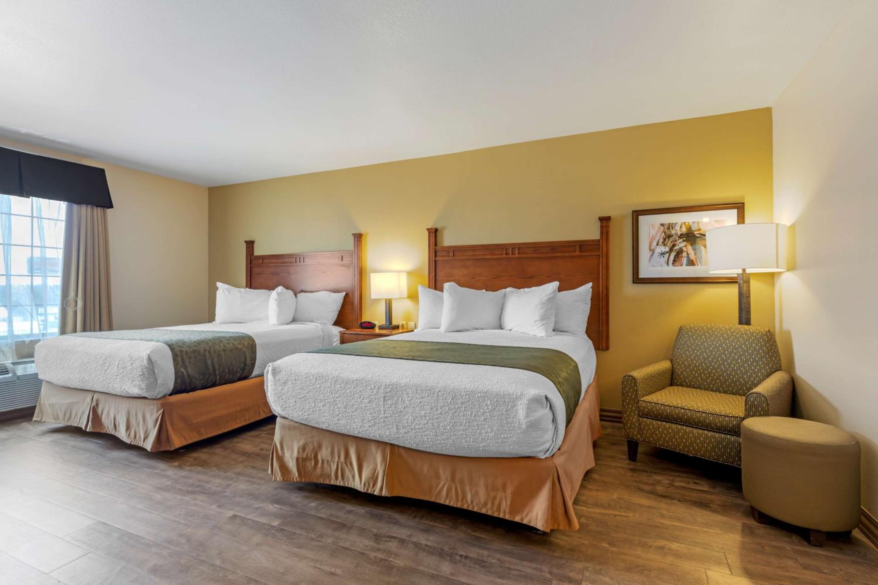Queen Room with Two Queen Beds - Pet-Friendly/Non-Smoking