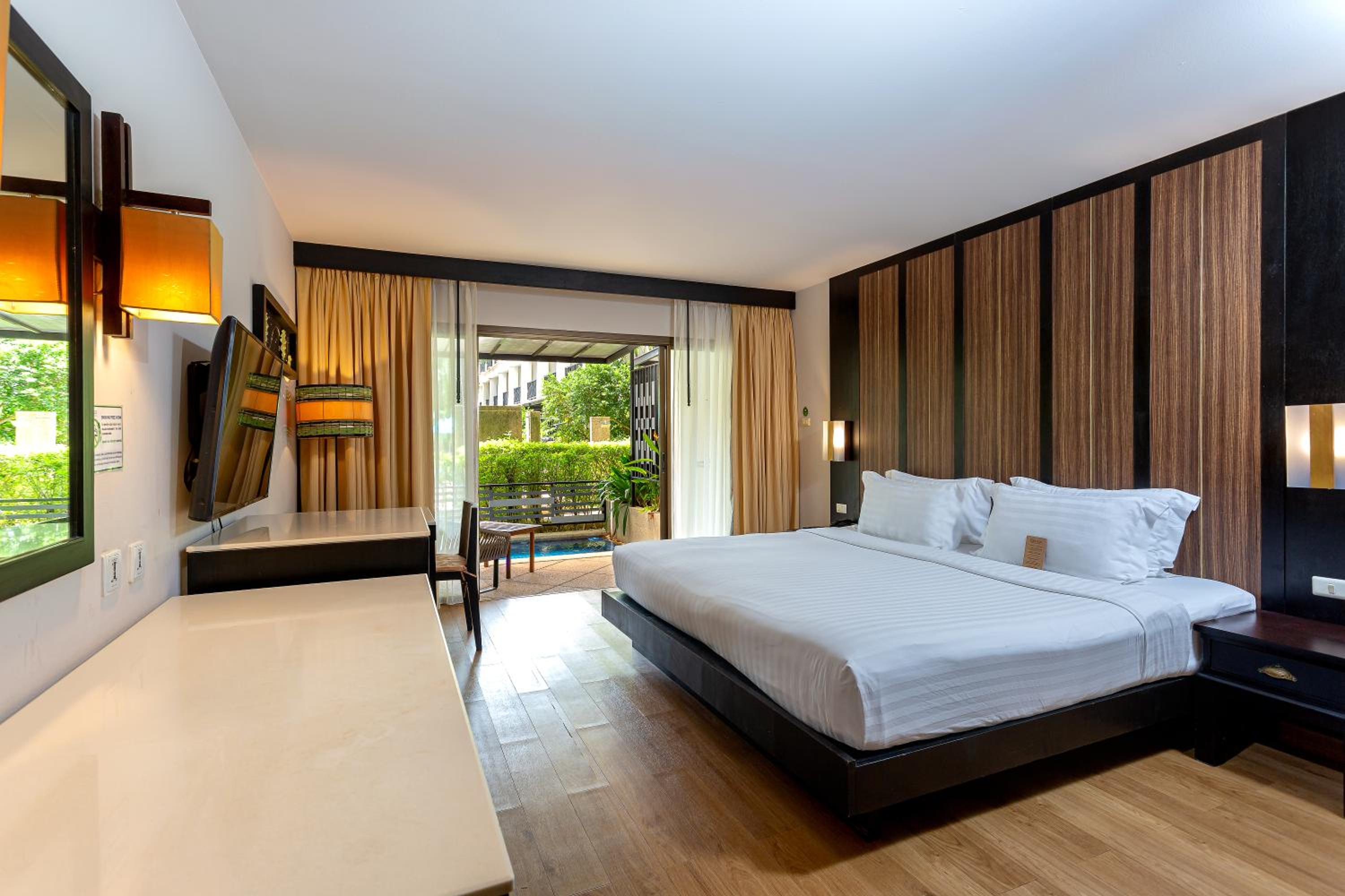 Deluxe Double or Twin Room with Spa Bath - Photo 29