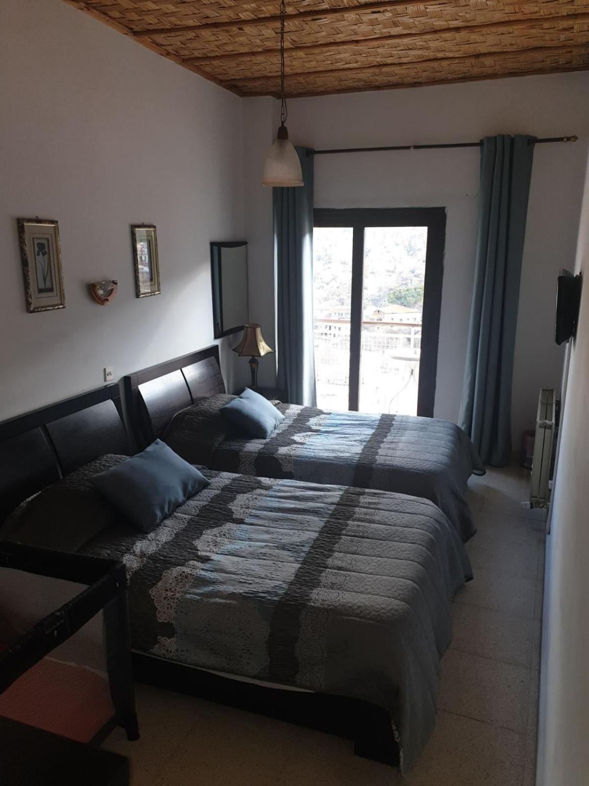Quarto Twin Standard