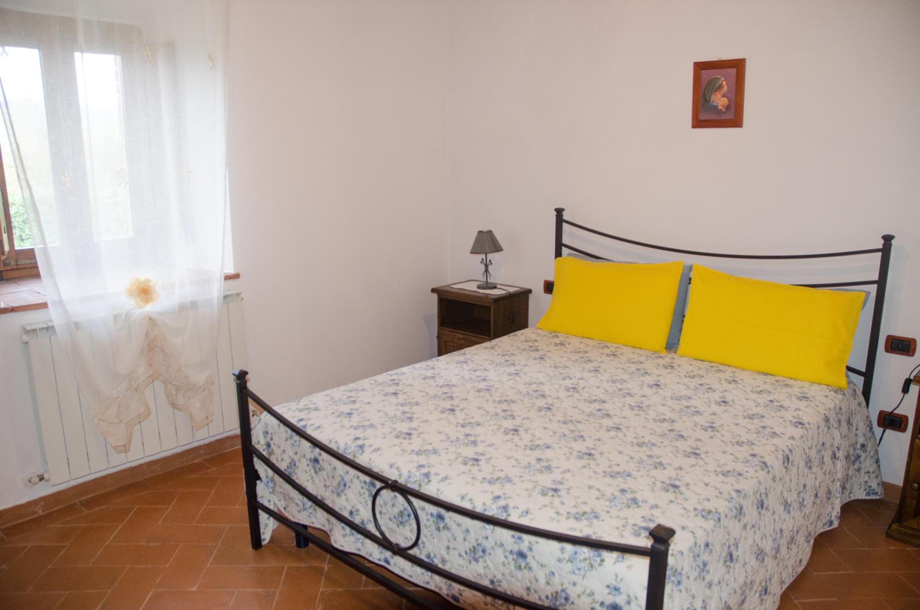 Large Double Room photo 3