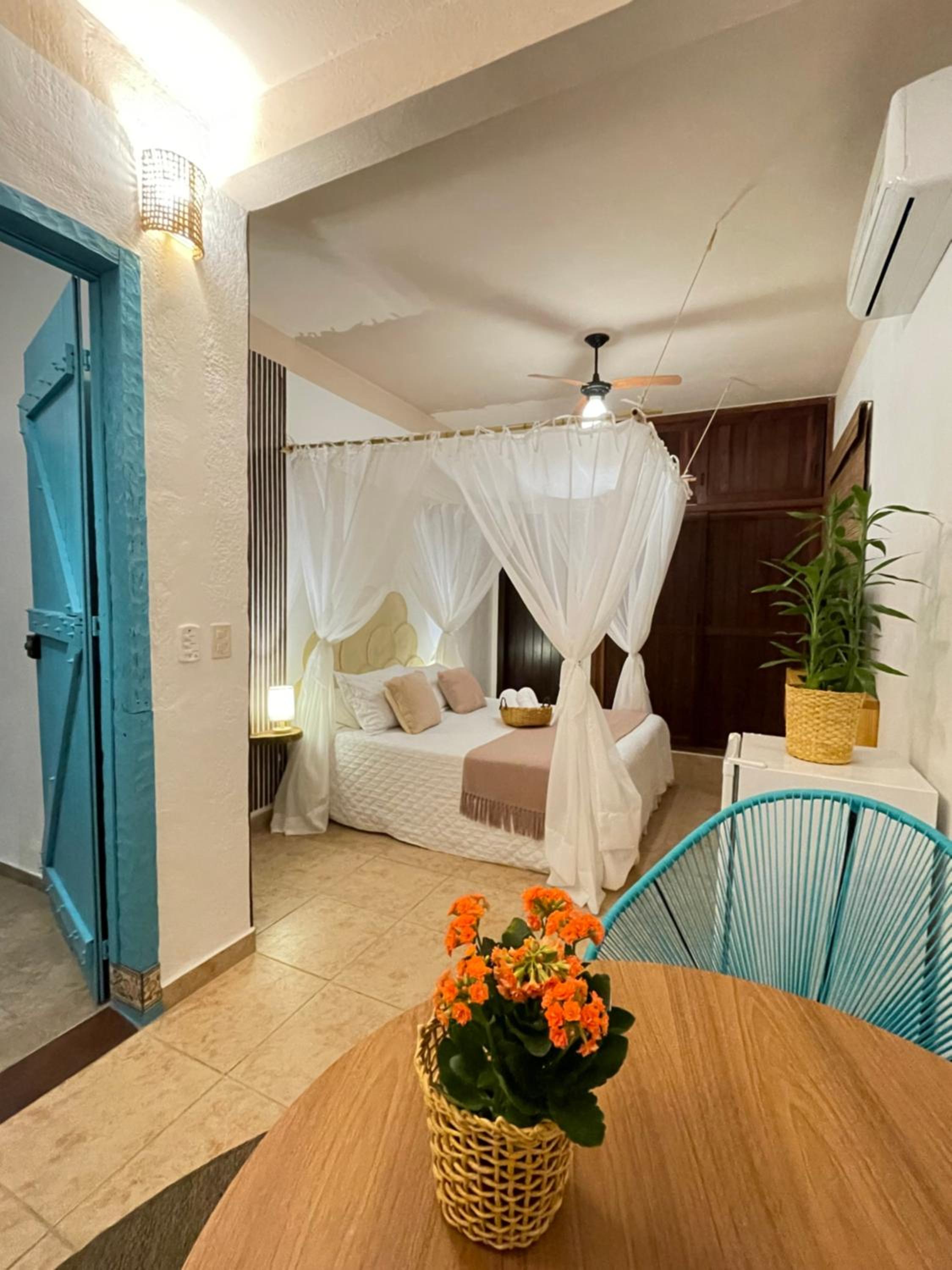 Deluxe Suite with Spa Bath