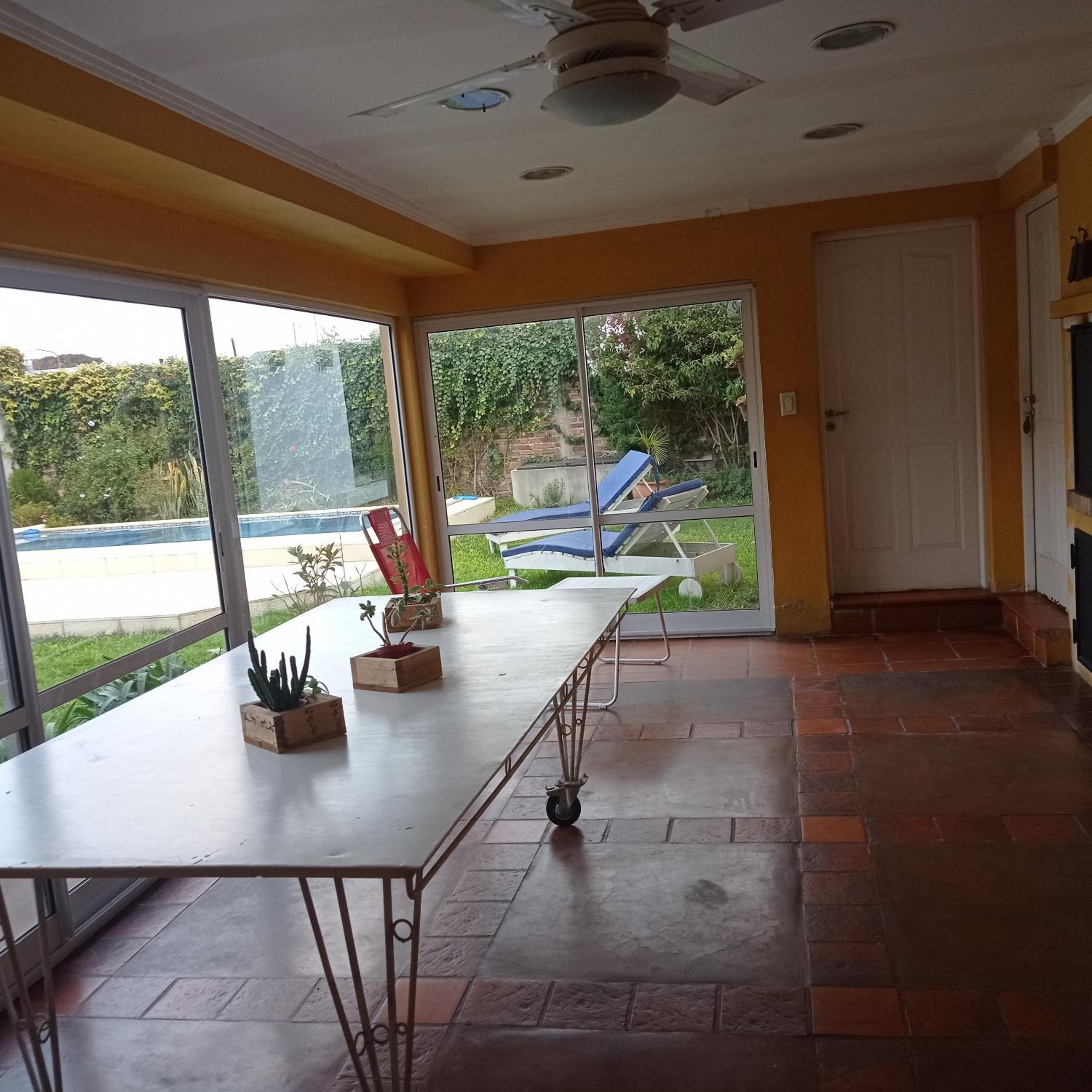 Double Room with Pool View photo 3