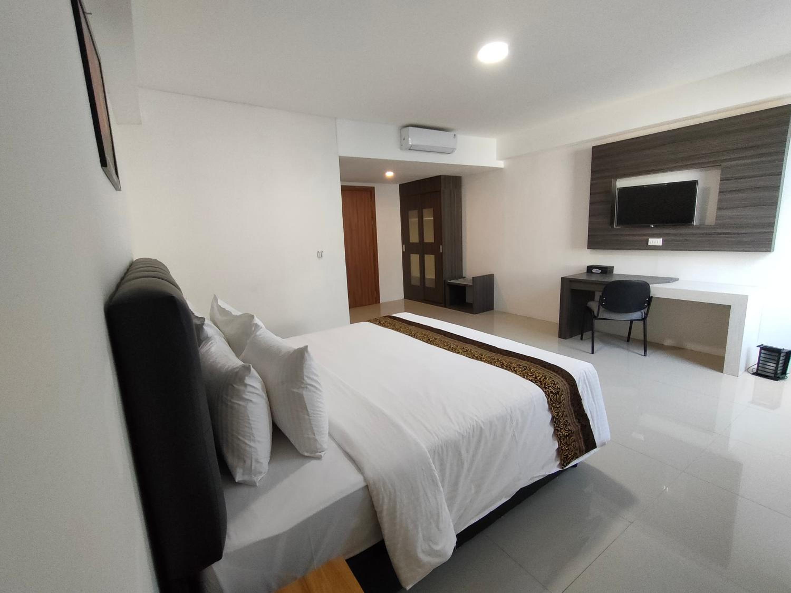 Superior King Room - Photo 2