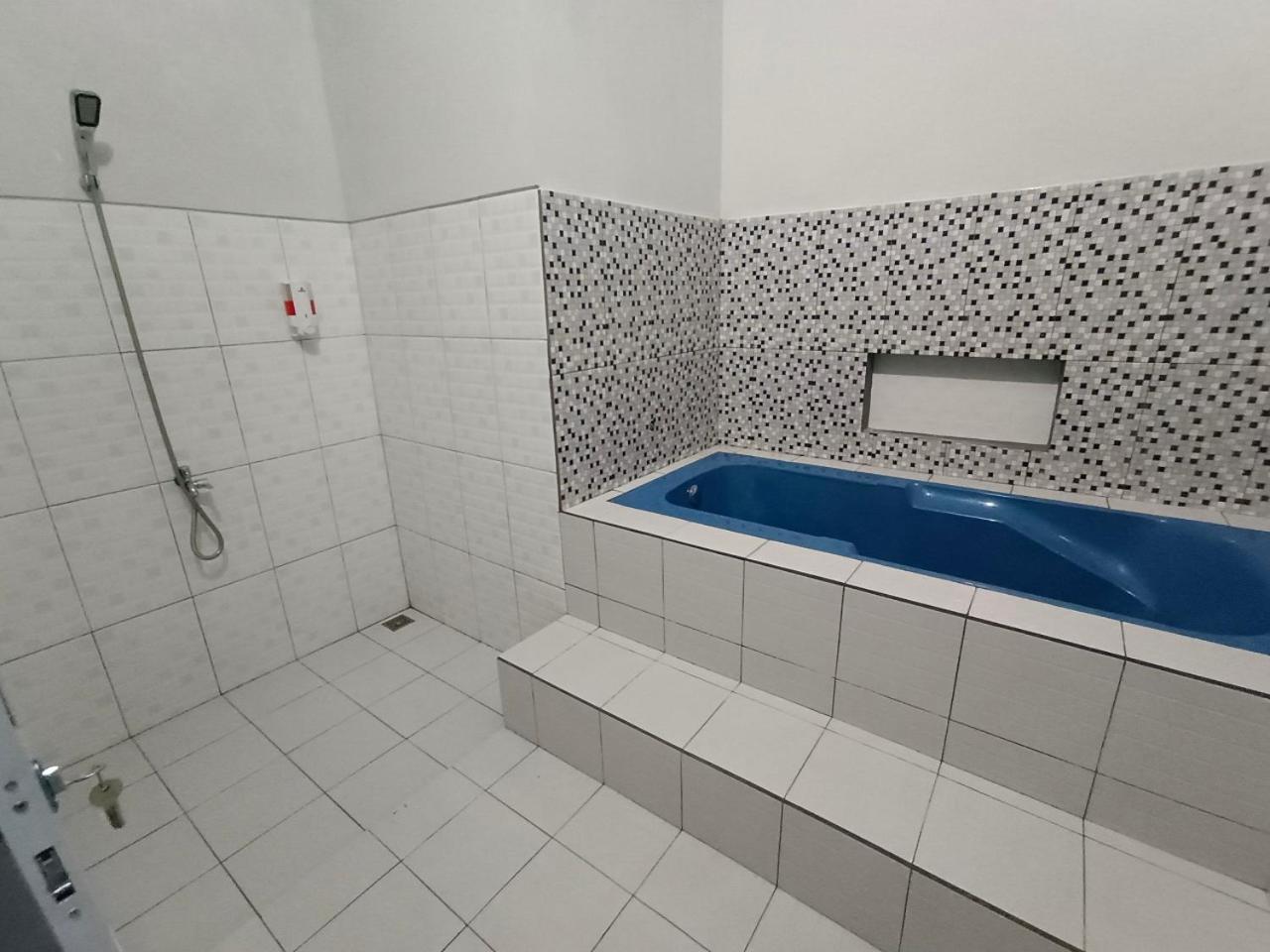 Queen Room - Photo 3