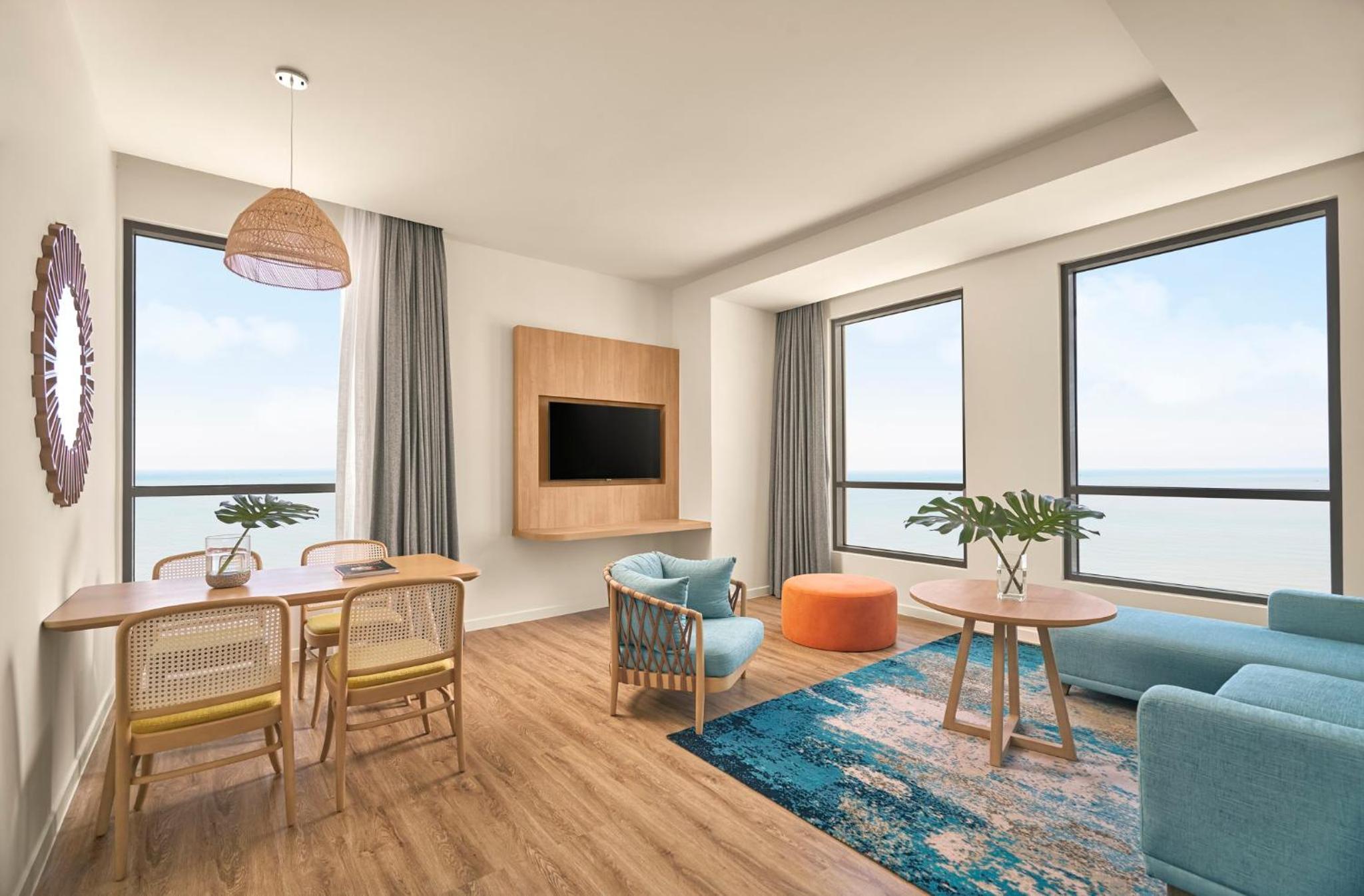 Two-Bedroom Suite with Ocean View - Non-Smoking - Photo 3