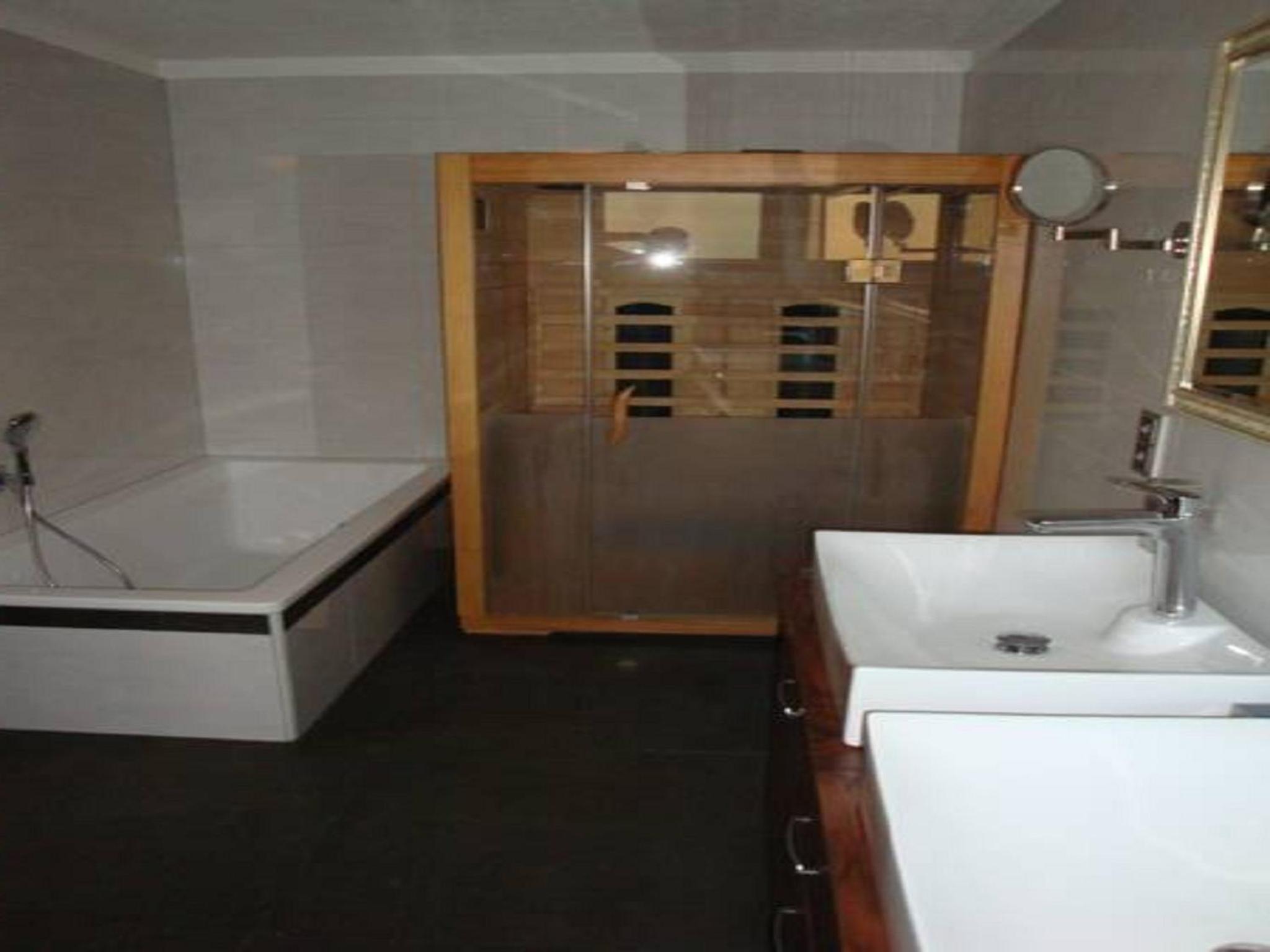 Suite with Sauna photo 3