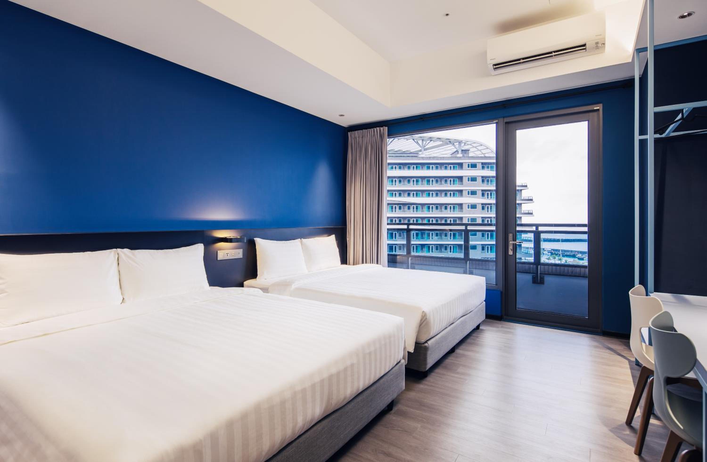 Superior Quadruple Room photo 3