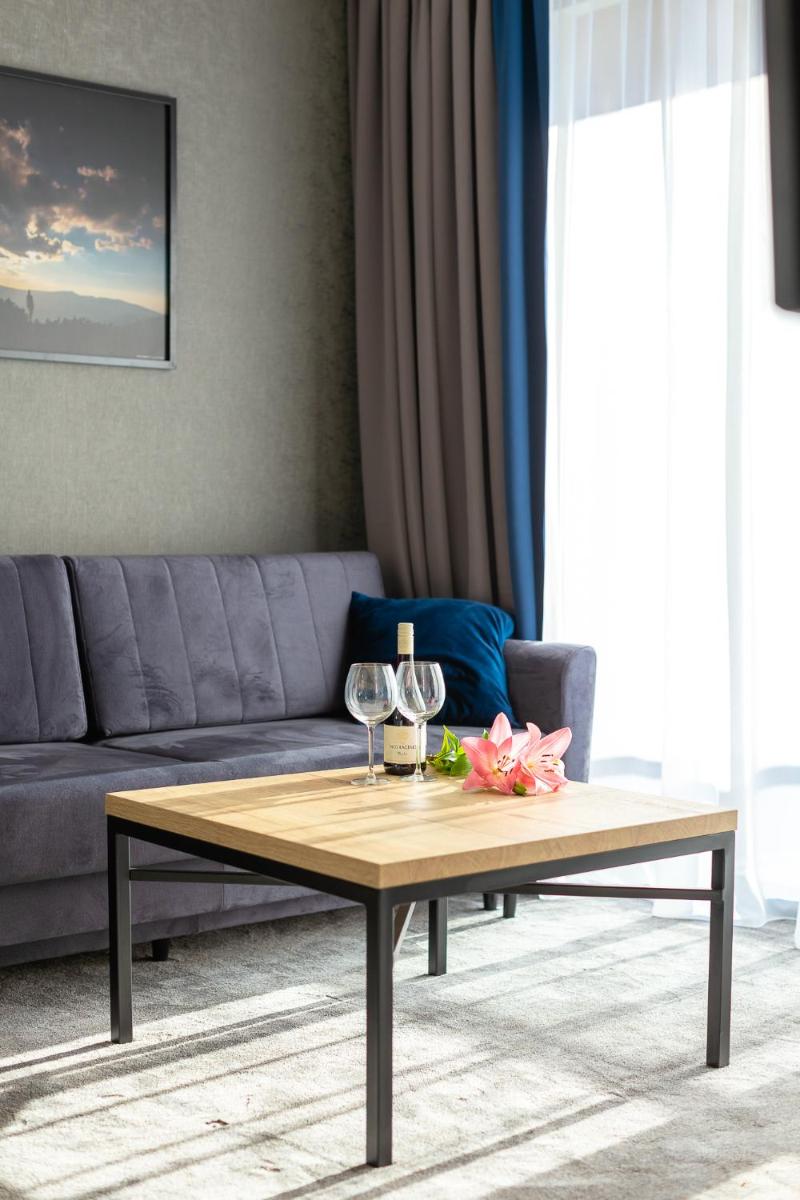 One-Bedroom Apartment - Photo 7