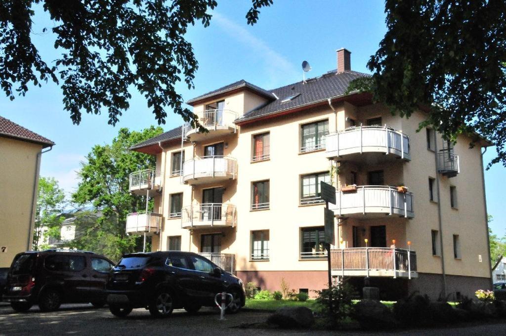 Apartment with Balcony photo 3