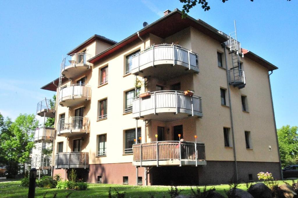 Apartment with Balcony photo 2