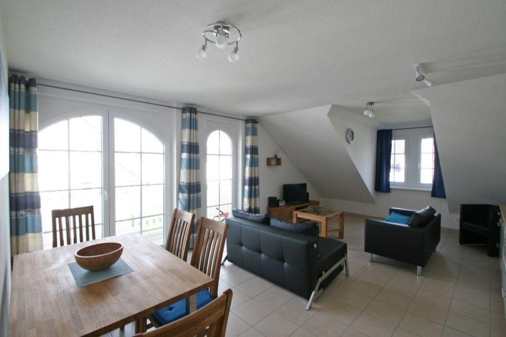 Apartment with Balcony photo 1