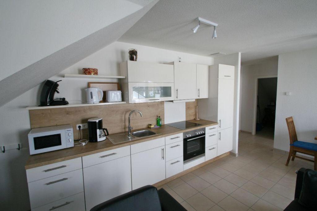 Apartment with Balcony photo 3