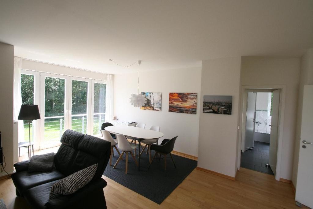 Apartment with Sea View photo 2