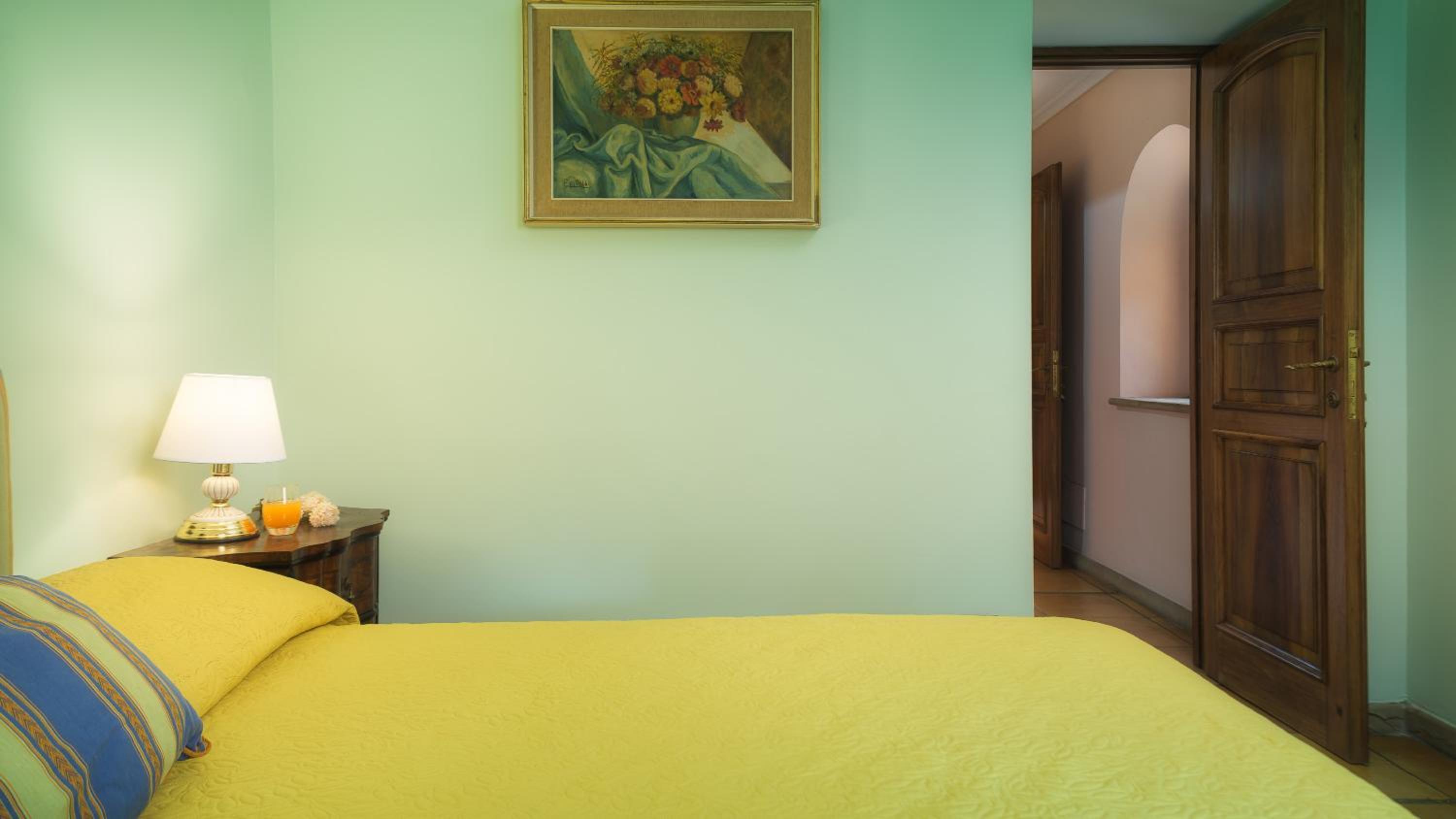 Three-Bedroom Villa photo 3