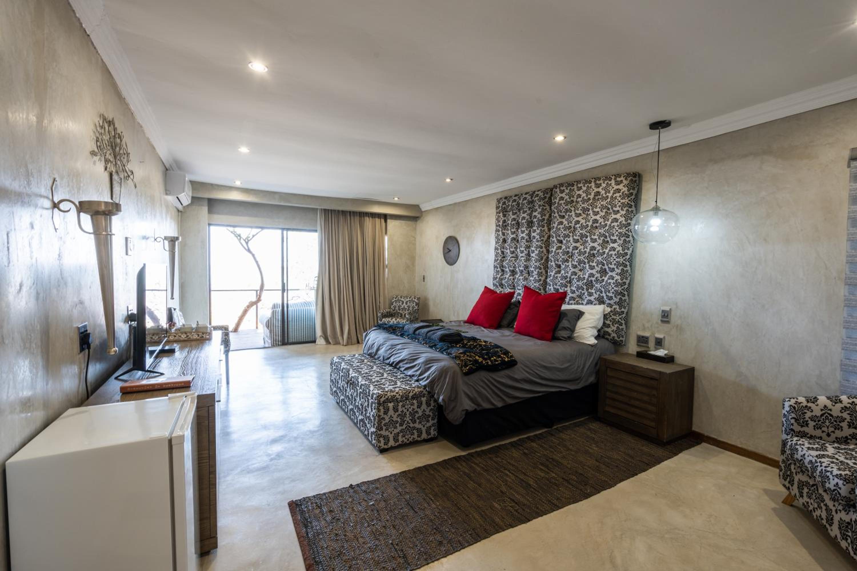 Executive Suite photo 2