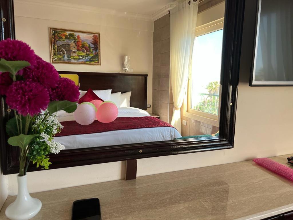Apartment with Garden View - Photo 8