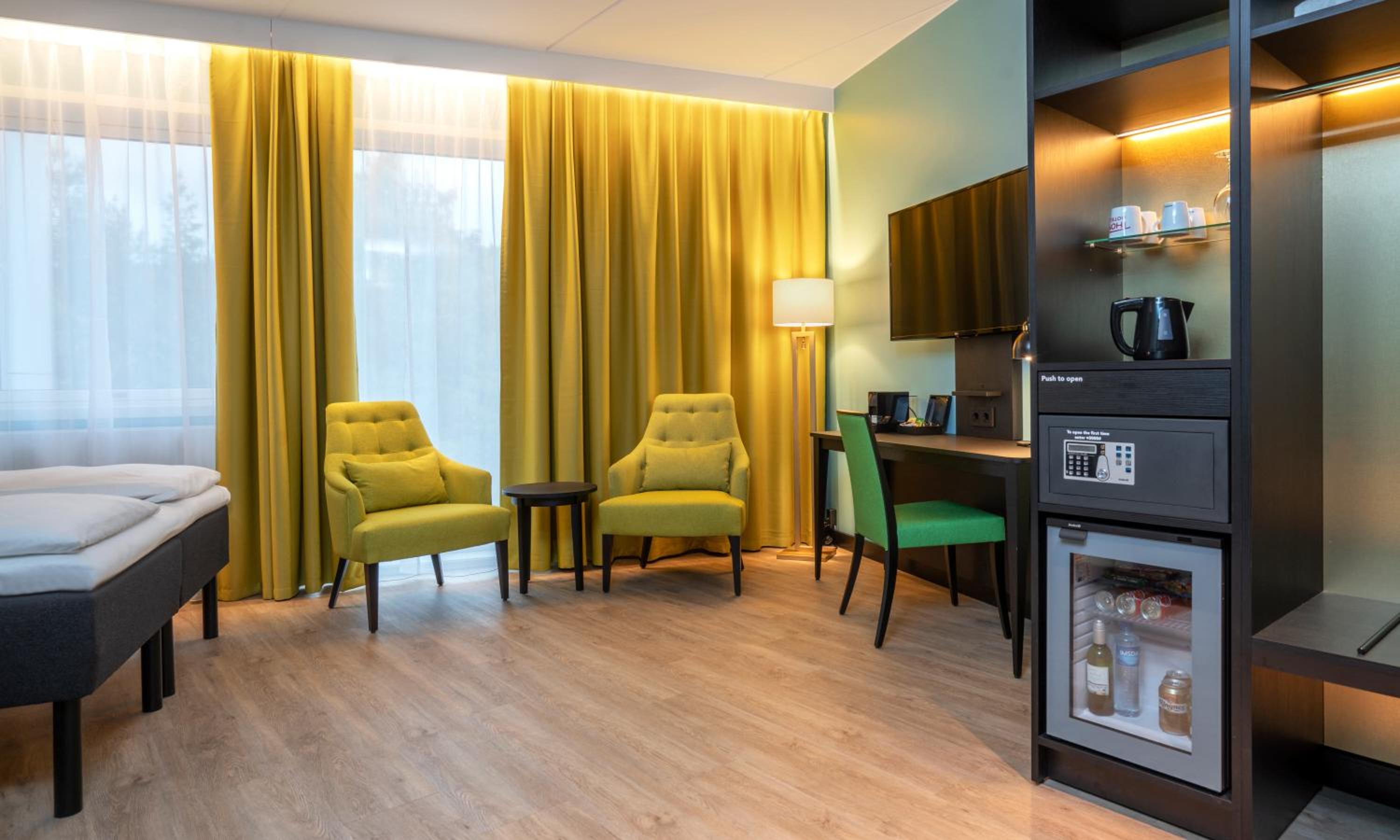 Business Double Room - Photo 3