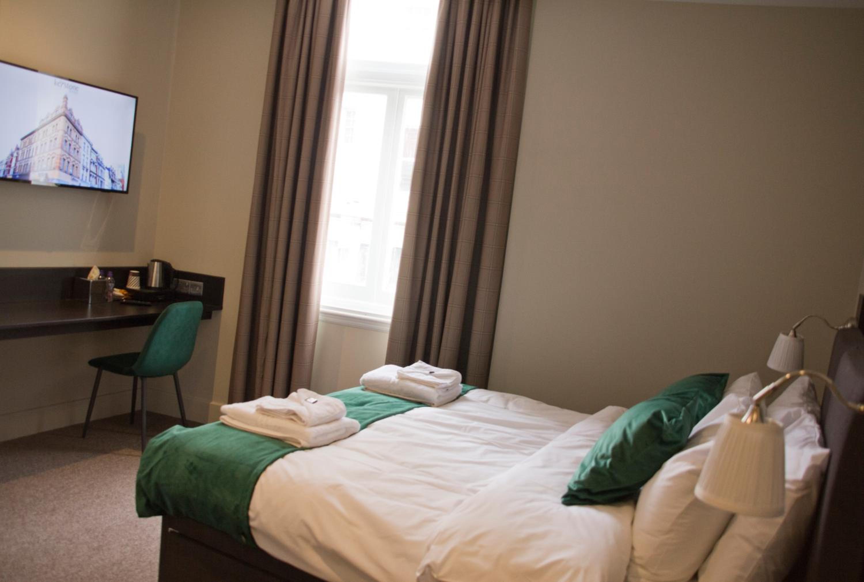 Deluxe Double Room photo 2