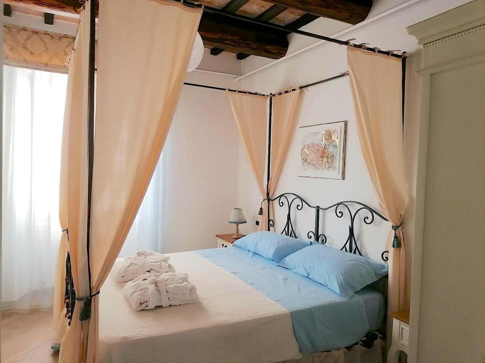 One-Bedroom House - Photo 1
