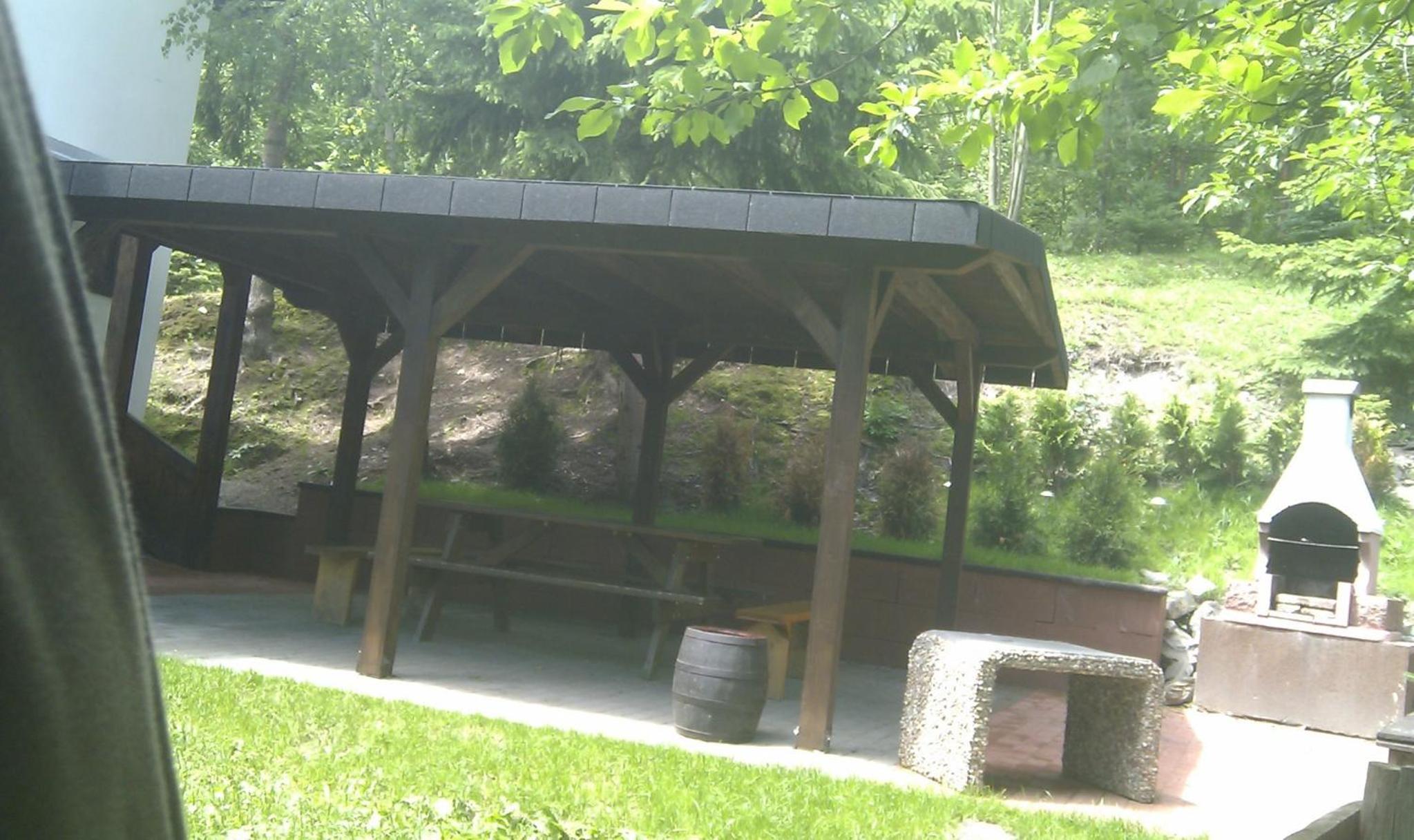 Five-Bedroom House - Photo 29