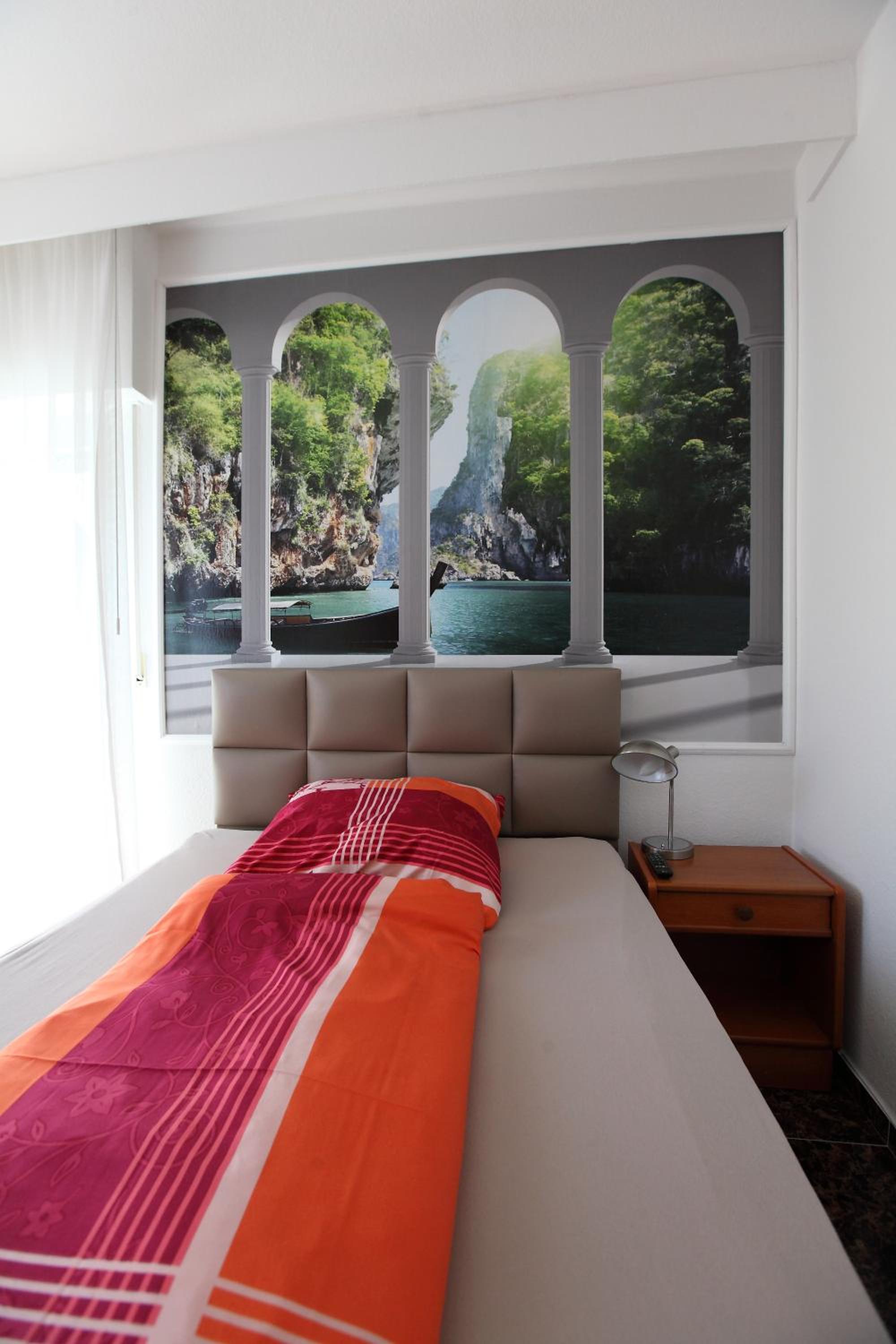 Single Room photo 2