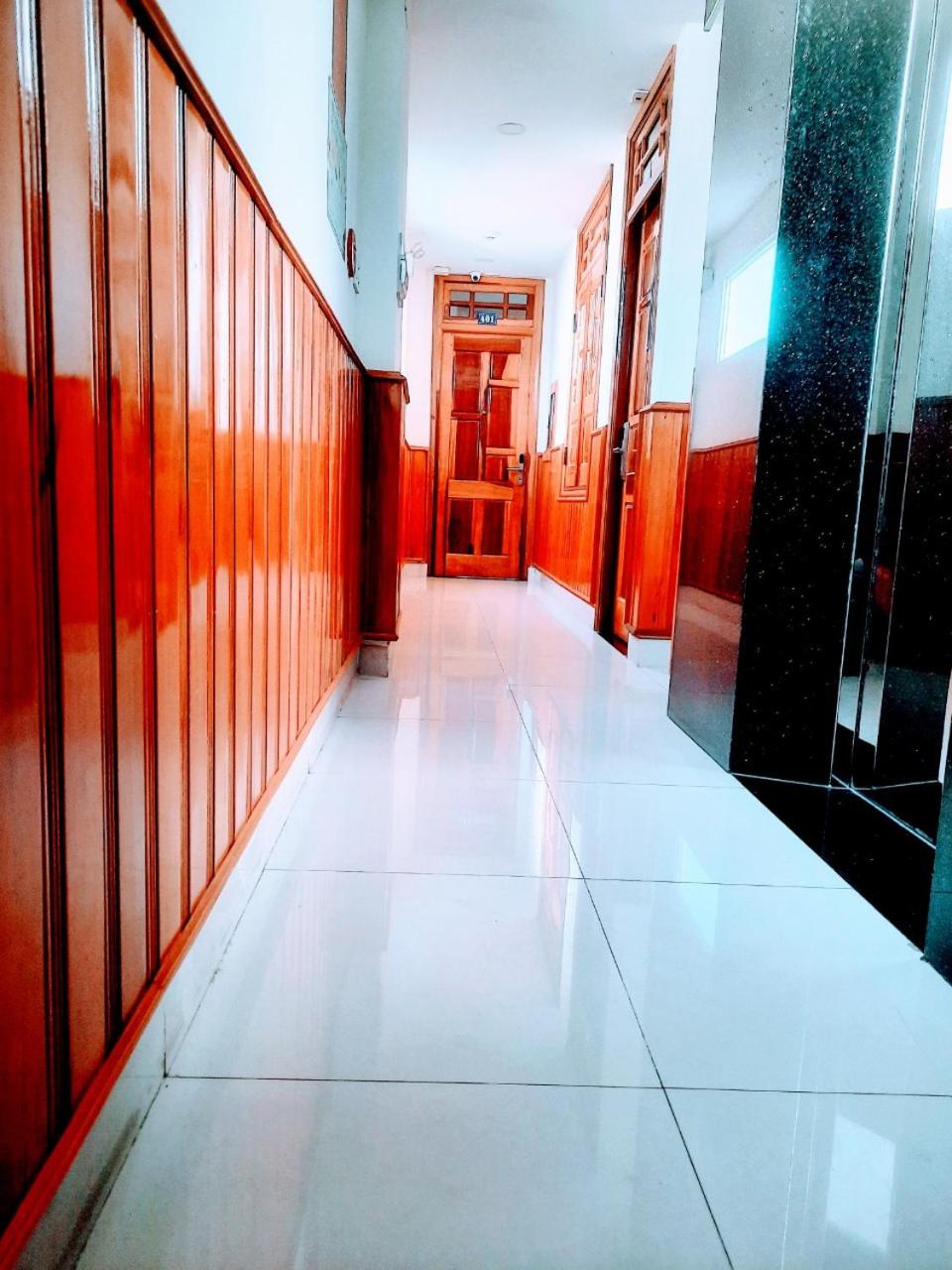 Standard Double Room - Photo 8