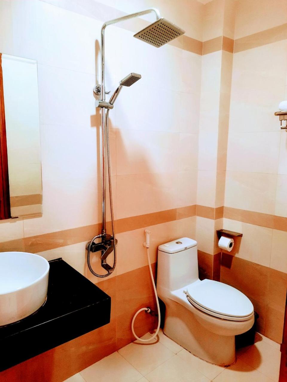 Standard Double Room - Photo 7