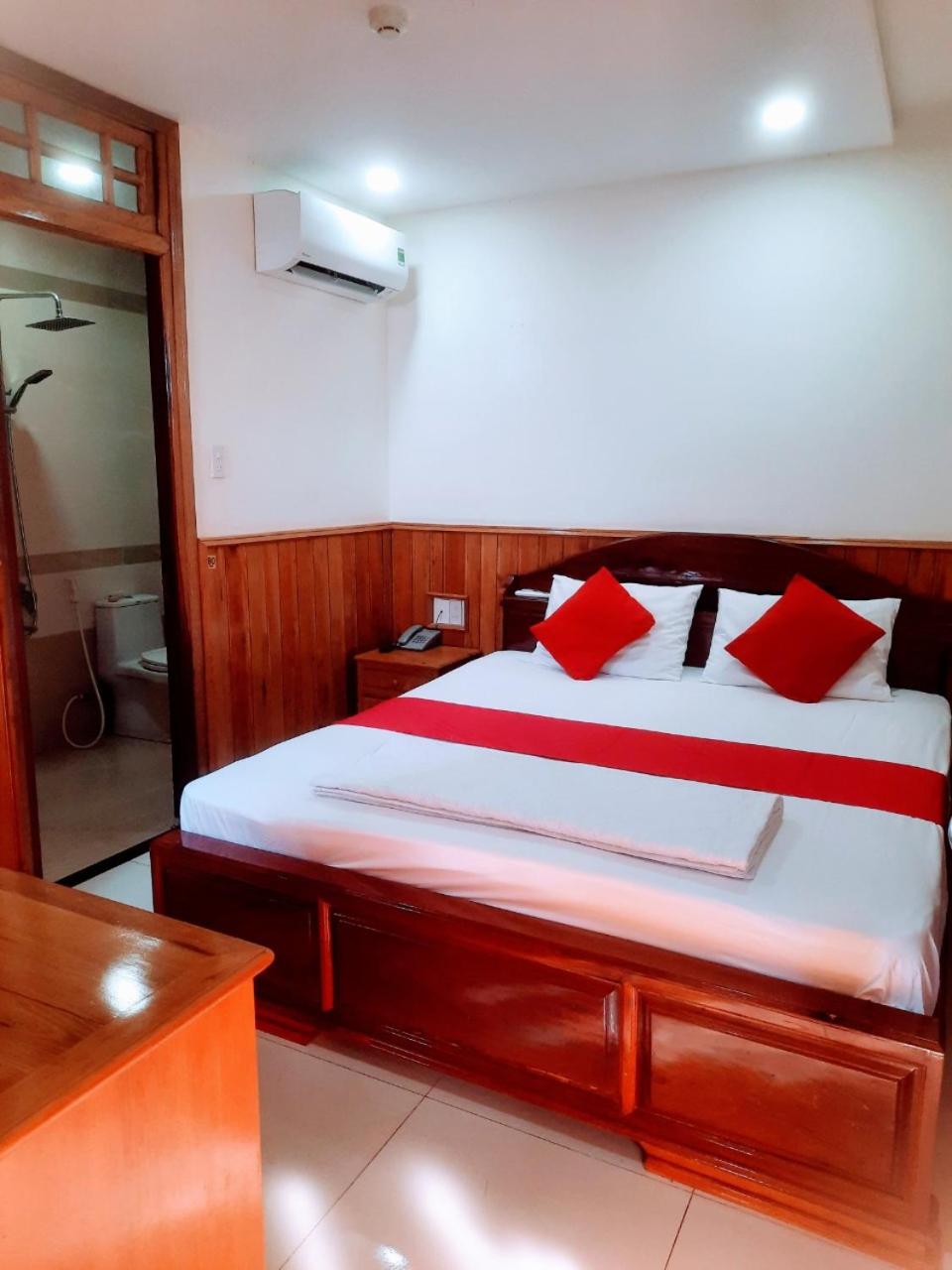 Standard Double Room - Photo 3