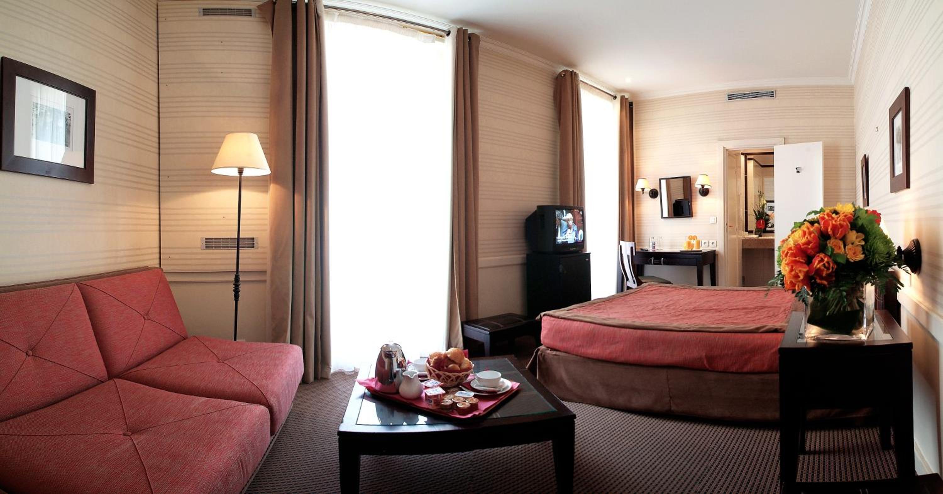 Triple Room