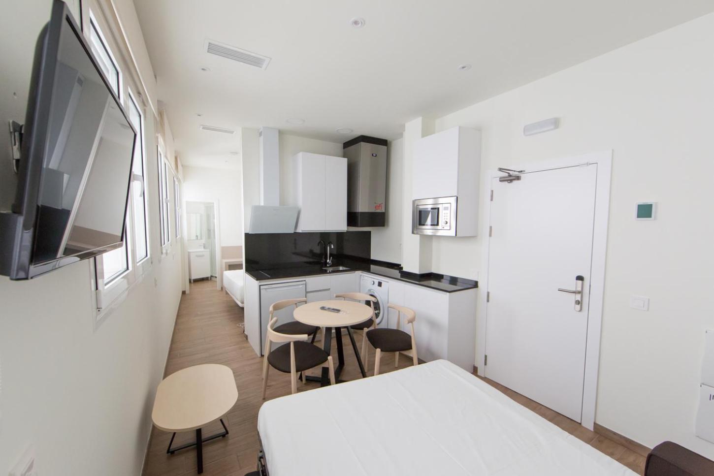 Deluxe Apartment photo 2