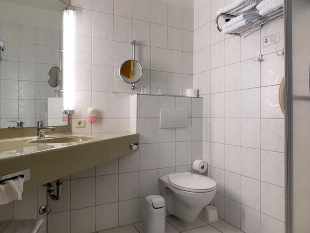 Double Room with Private Bathroom photo 2