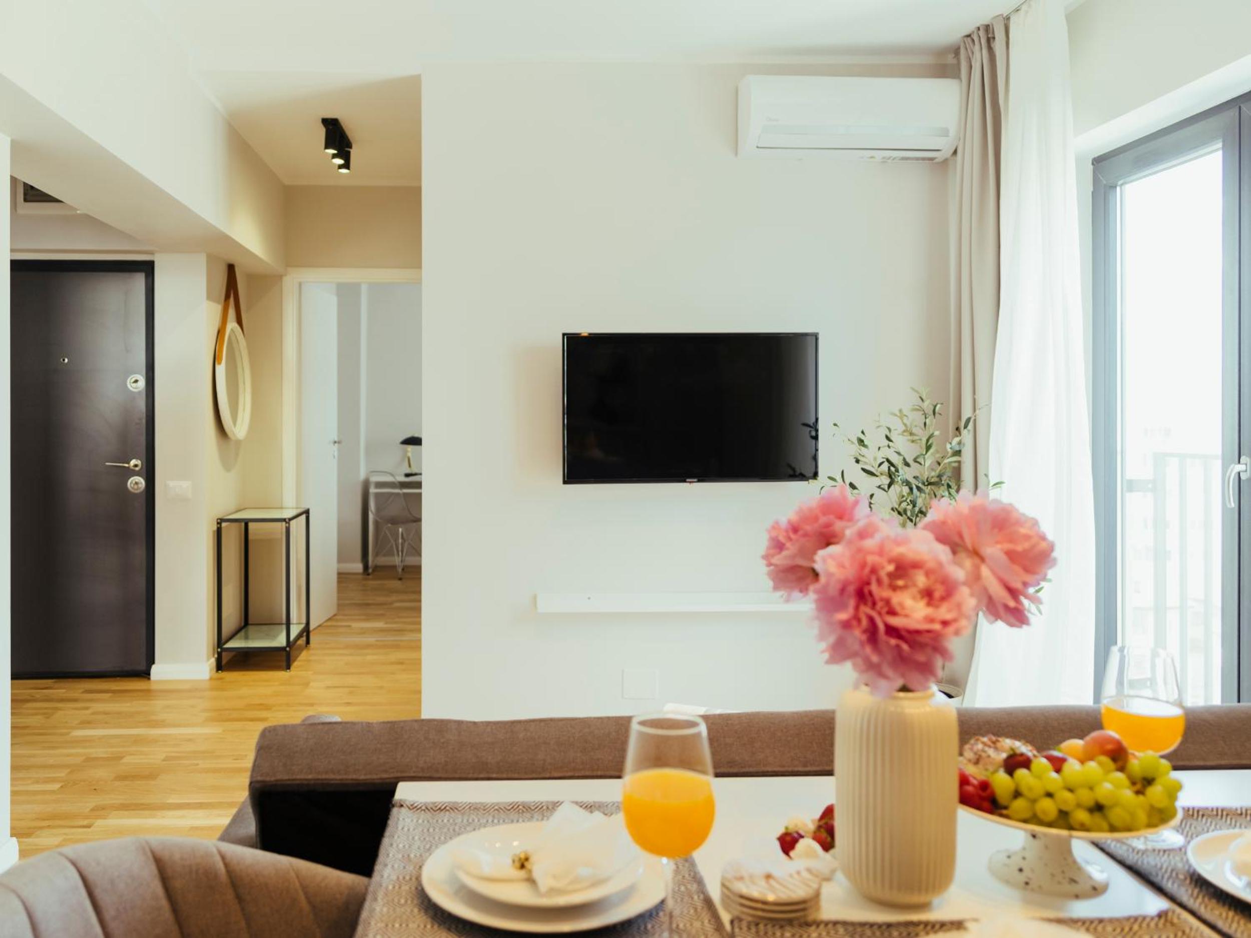 Two-Bedroom Apartment - Photo 2