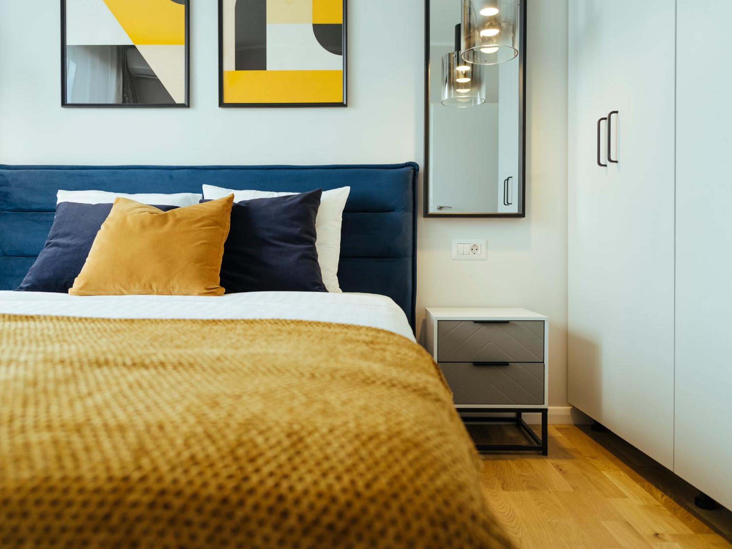Two-Bedroom Apartment - Photo 17
