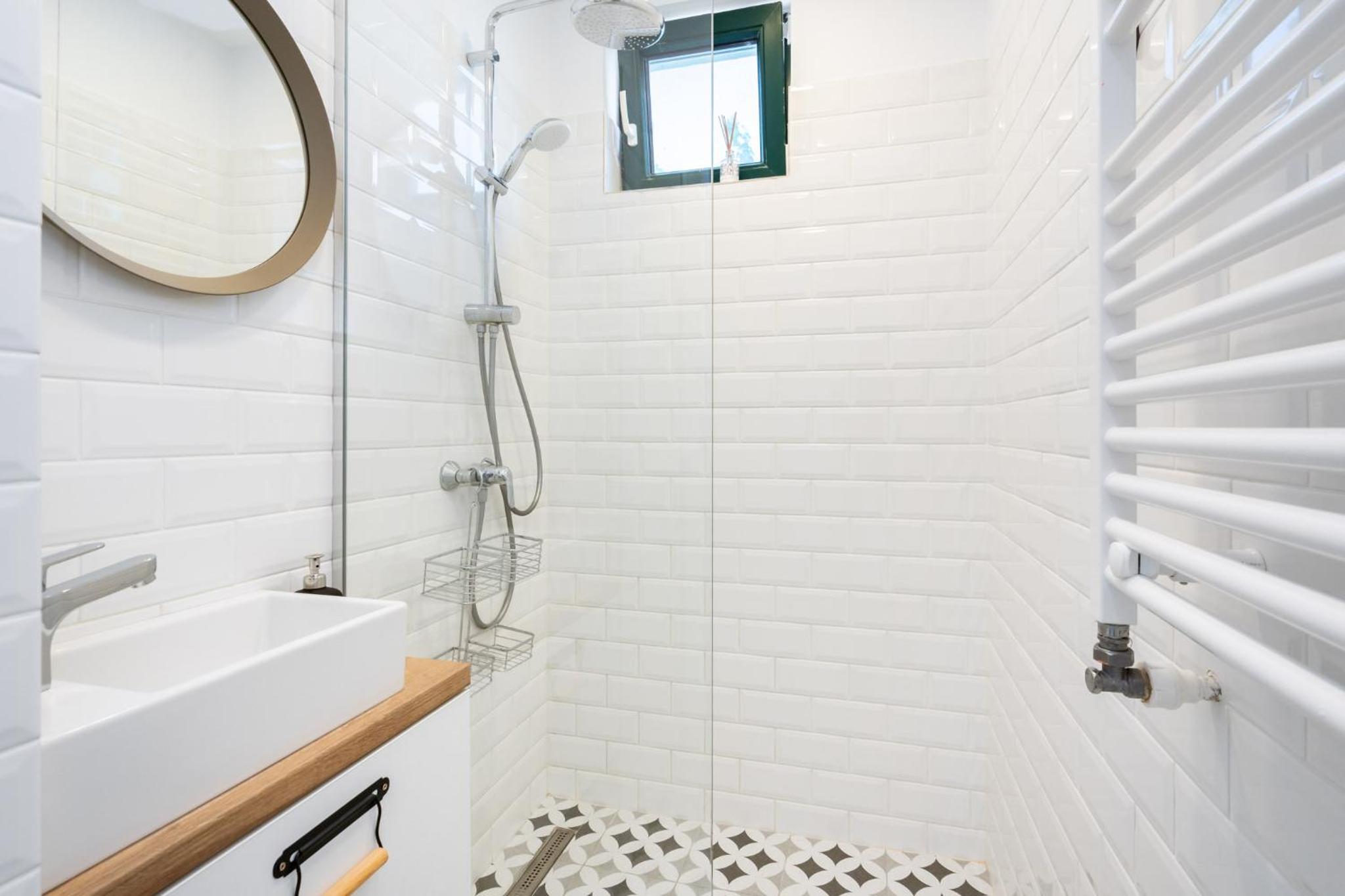 Two-Bedroom Apartment - Photo 7