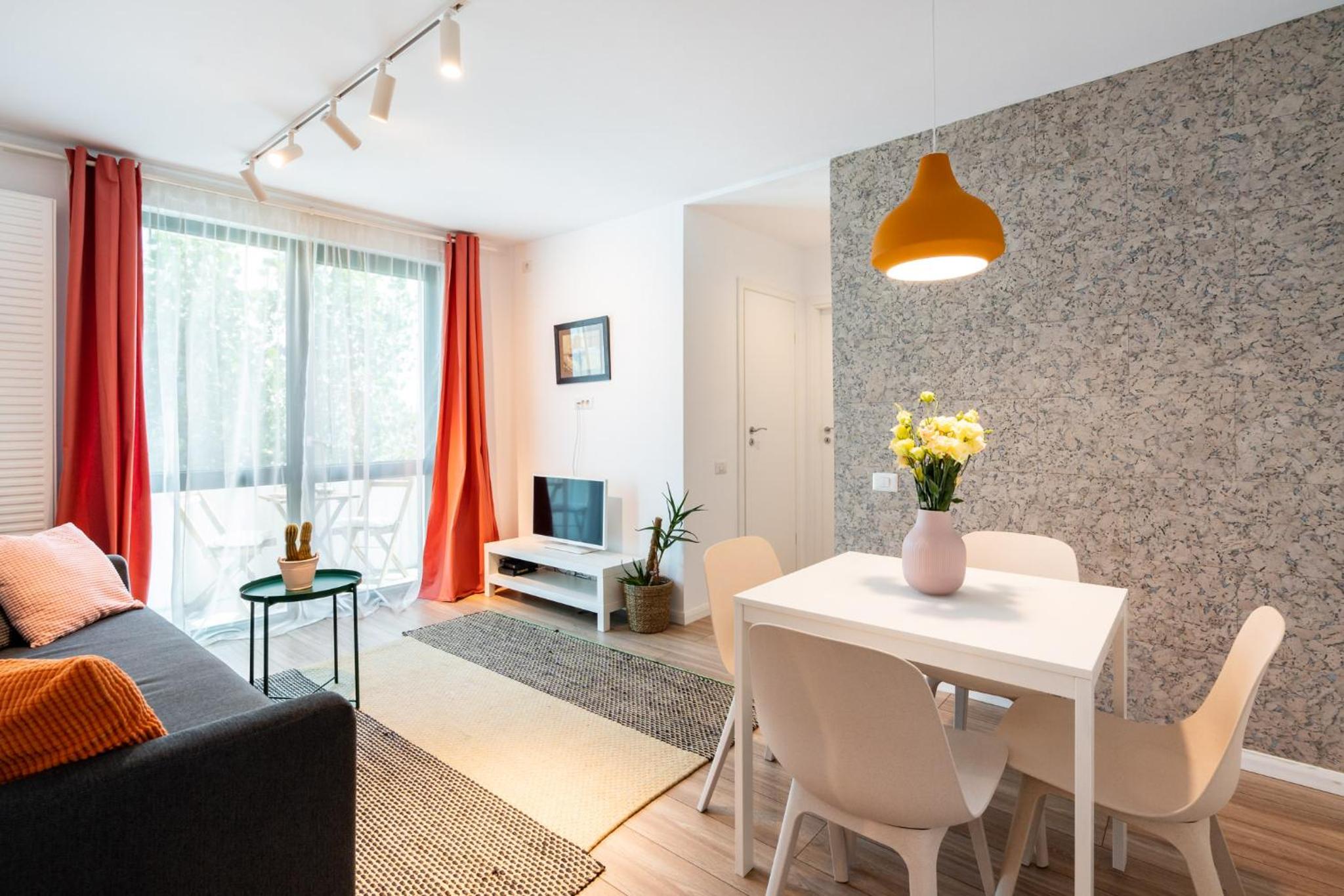 Two-Bedroom Apartment - Photo 31