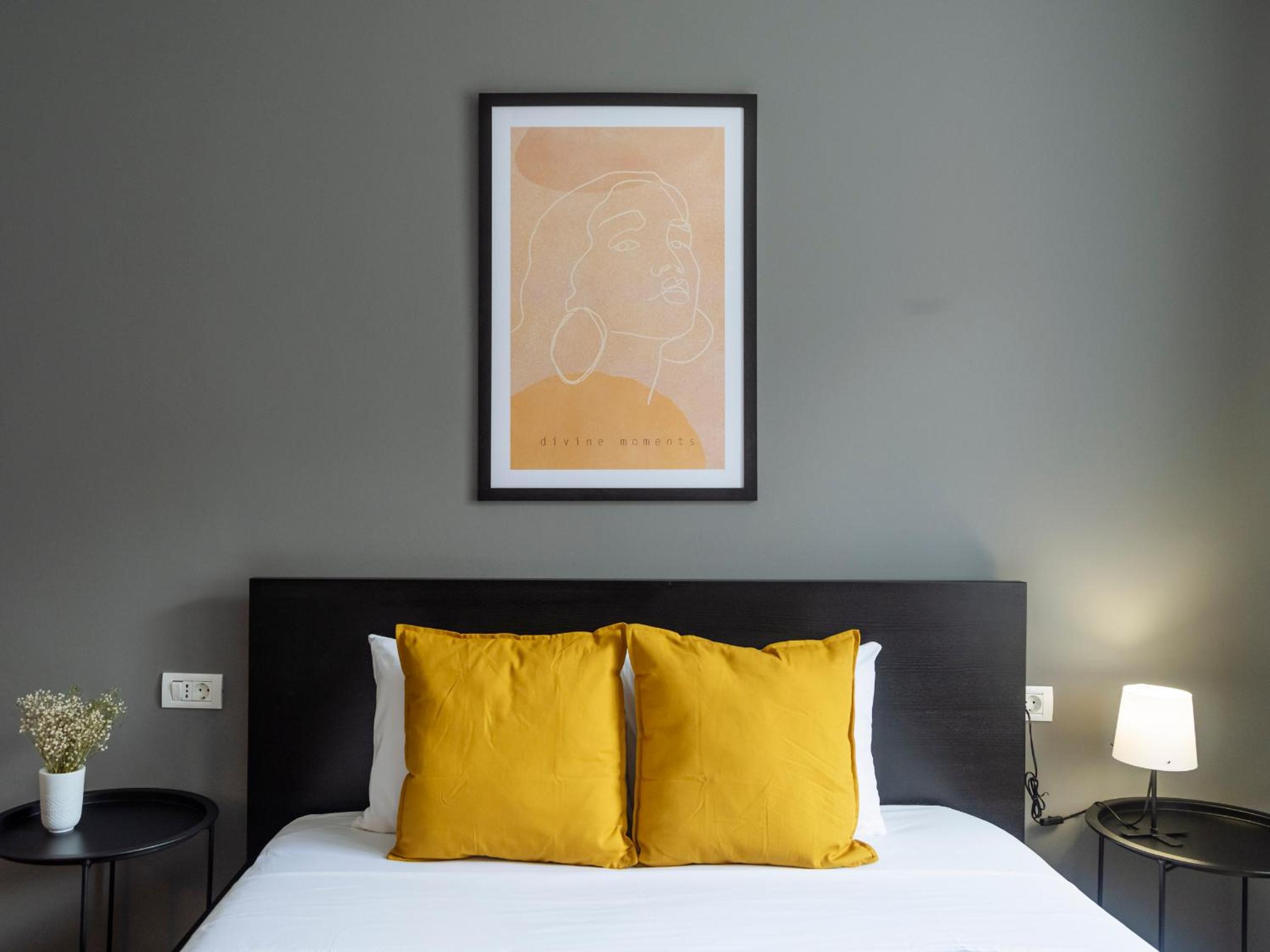 One-Bedroom Apartment - Photo 7