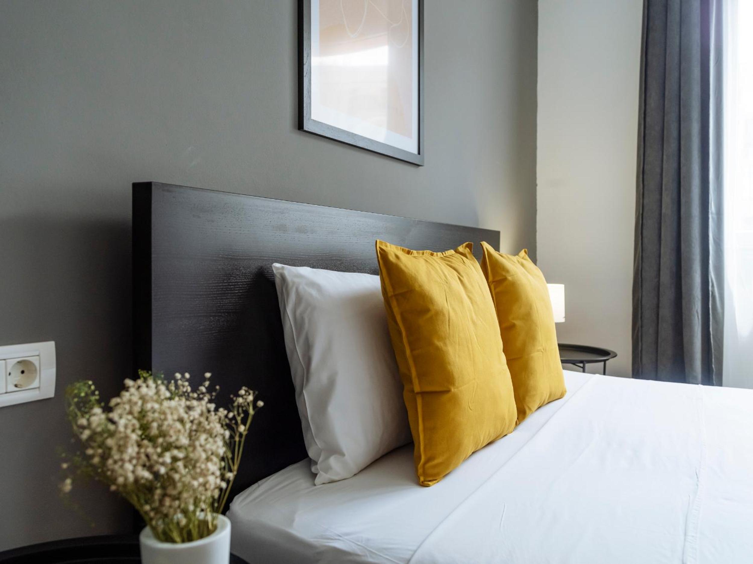 One-Bedroom Apartment - Photo 10