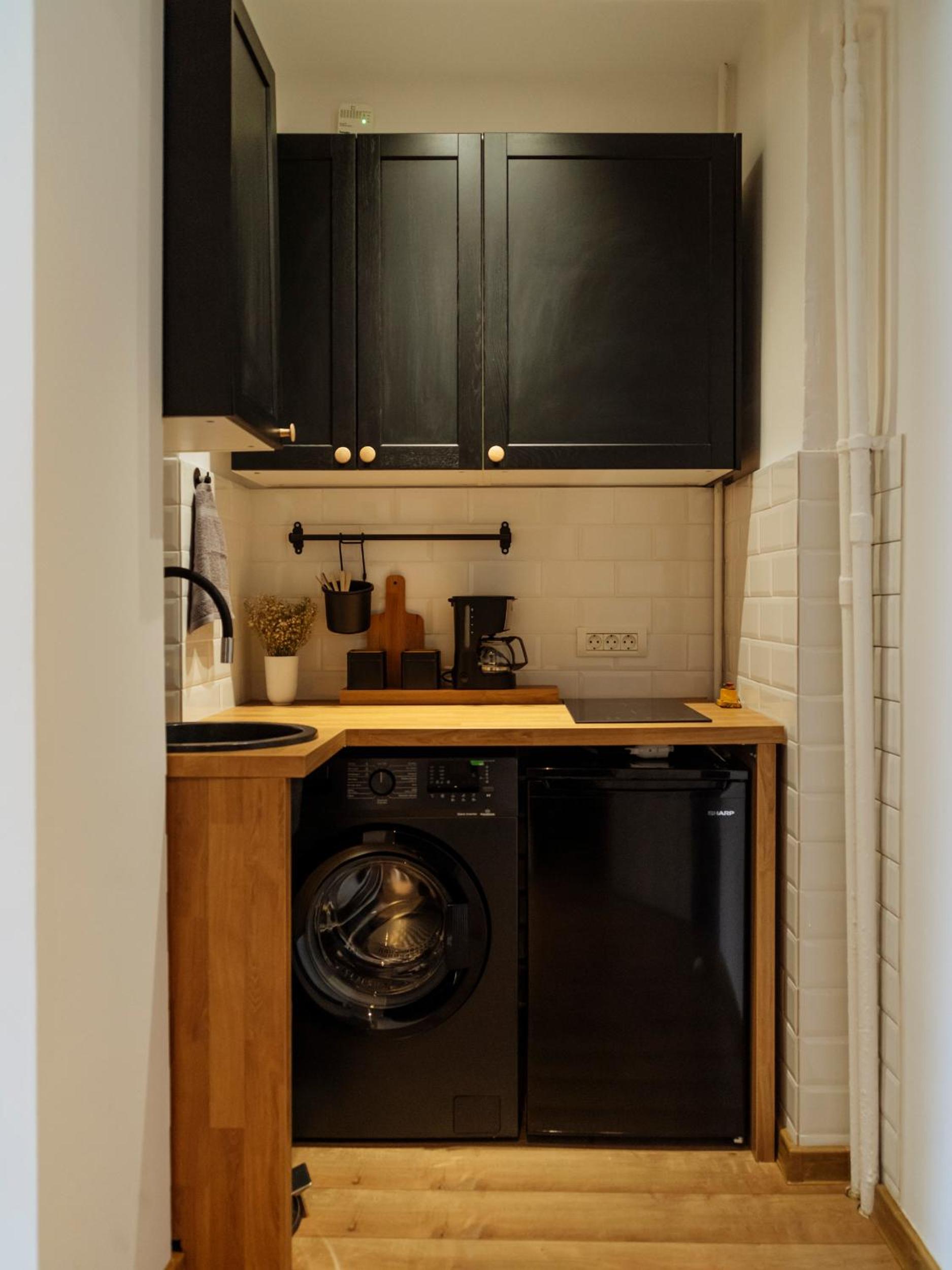 One-Bedroom Apartment - Photo 11