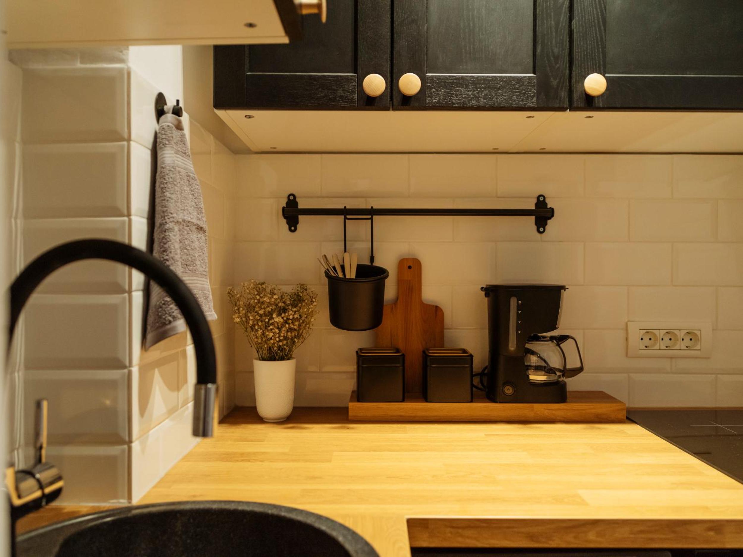 One-Bedroom Apartment - Photo 16