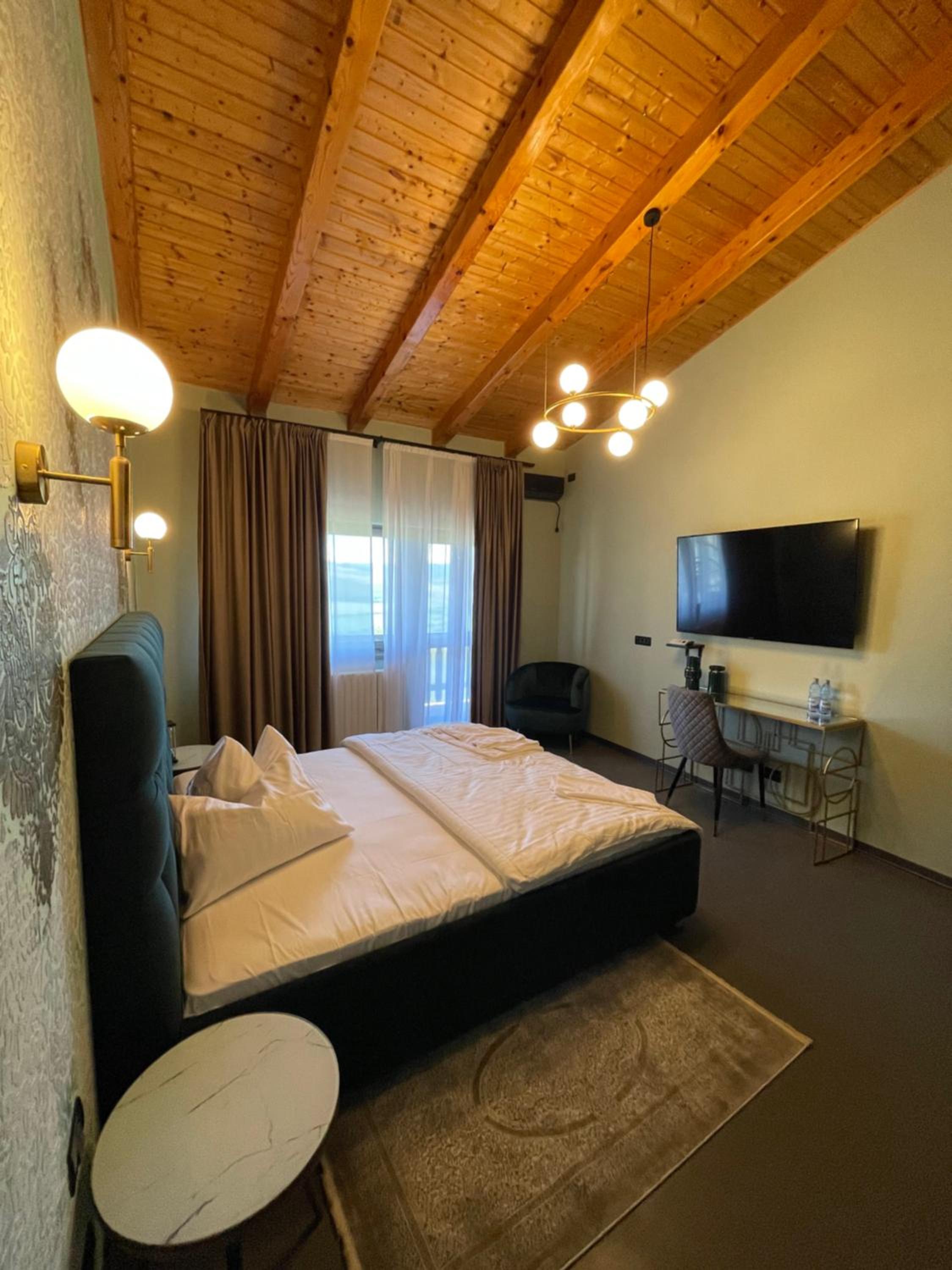 Double or Twin Room with Swimming Pool Access photo 2