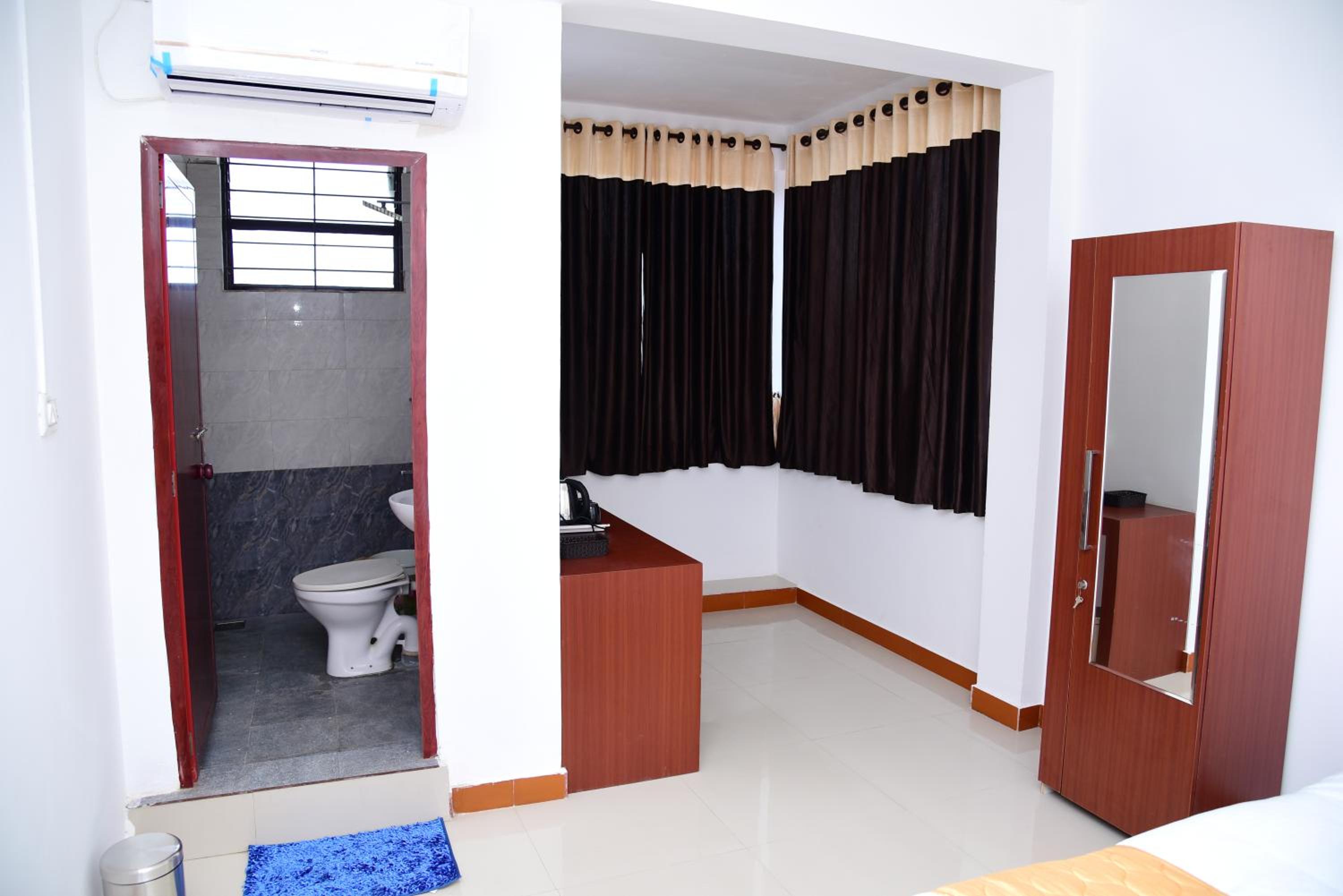 Deluxe Double Room photo 2
