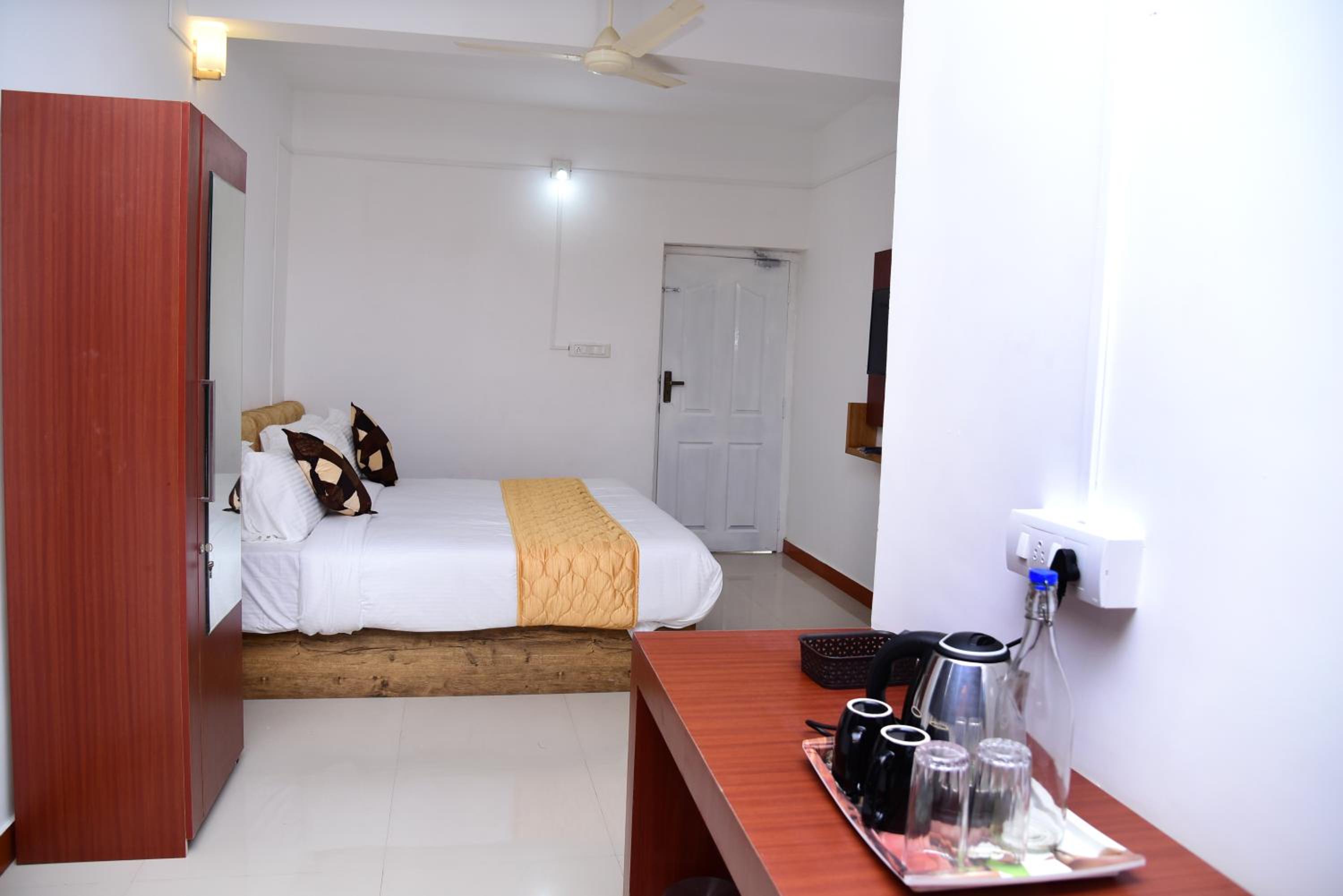 Deluxe Double Room photo 3
