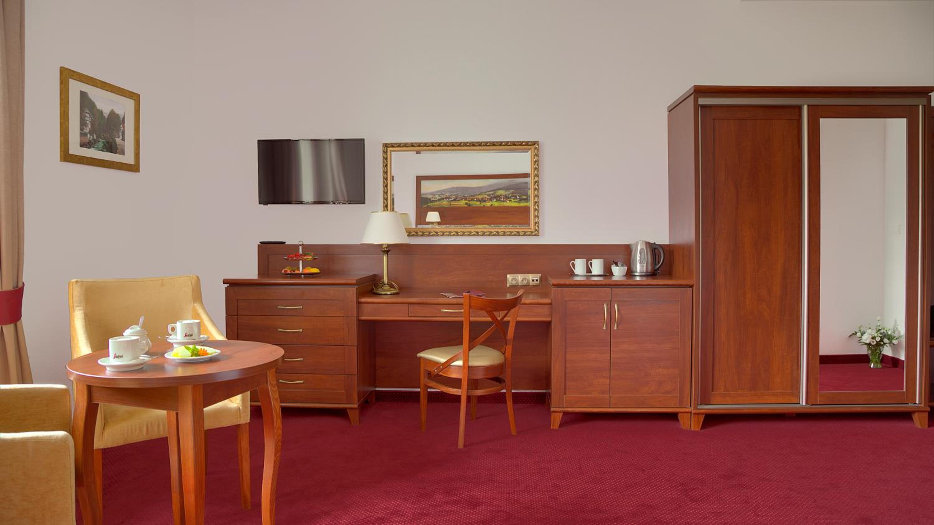Large Double Room photo 1