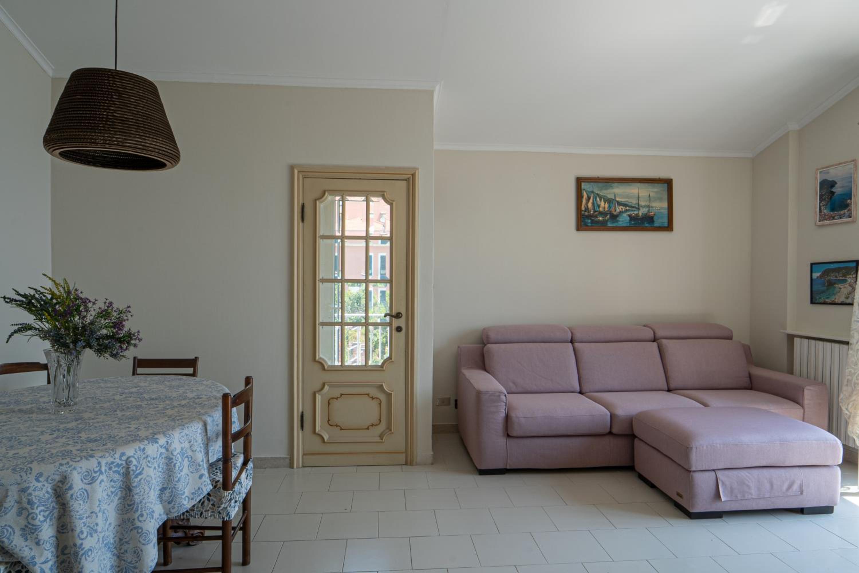 Three-Bedroom Apartment photo 2